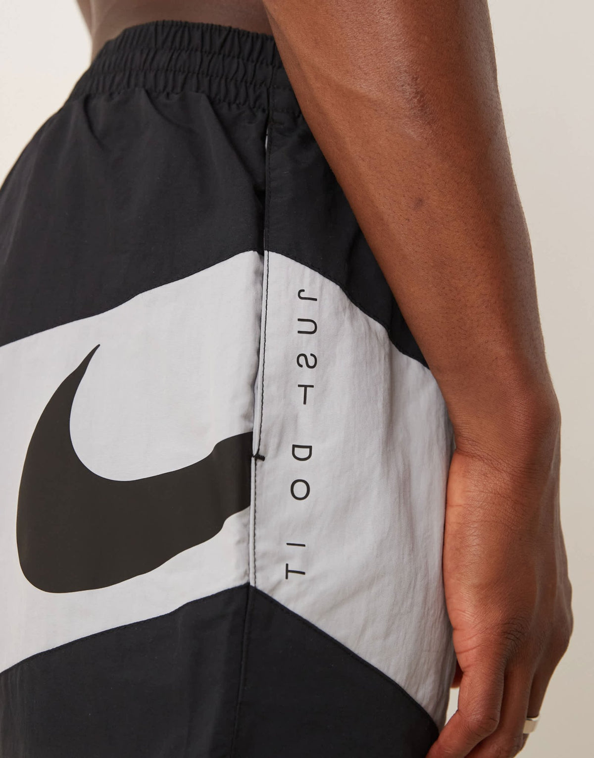 Nike Vortex 5 inch Volley swim shorts in black - ASOS Sample Sale