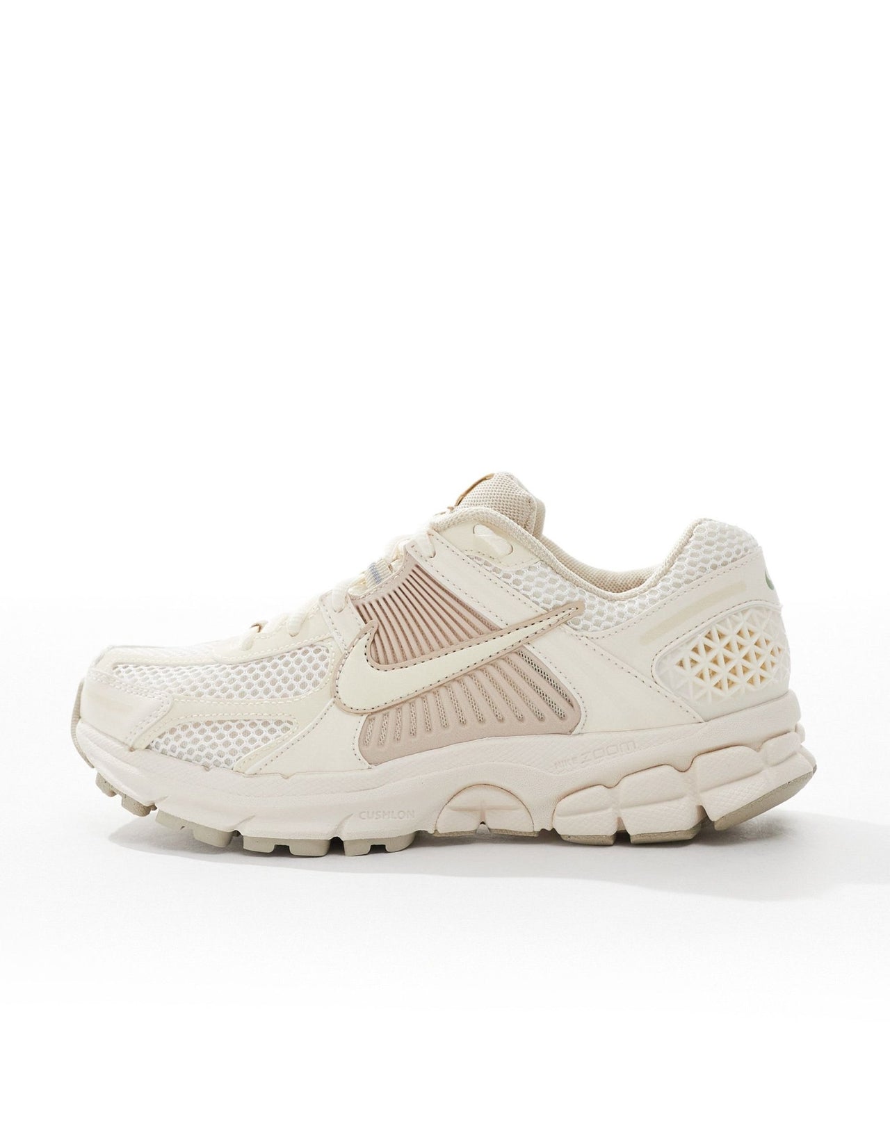 Nike Zoom Vomero 5 trainers in off white - ASOS Sample Sale