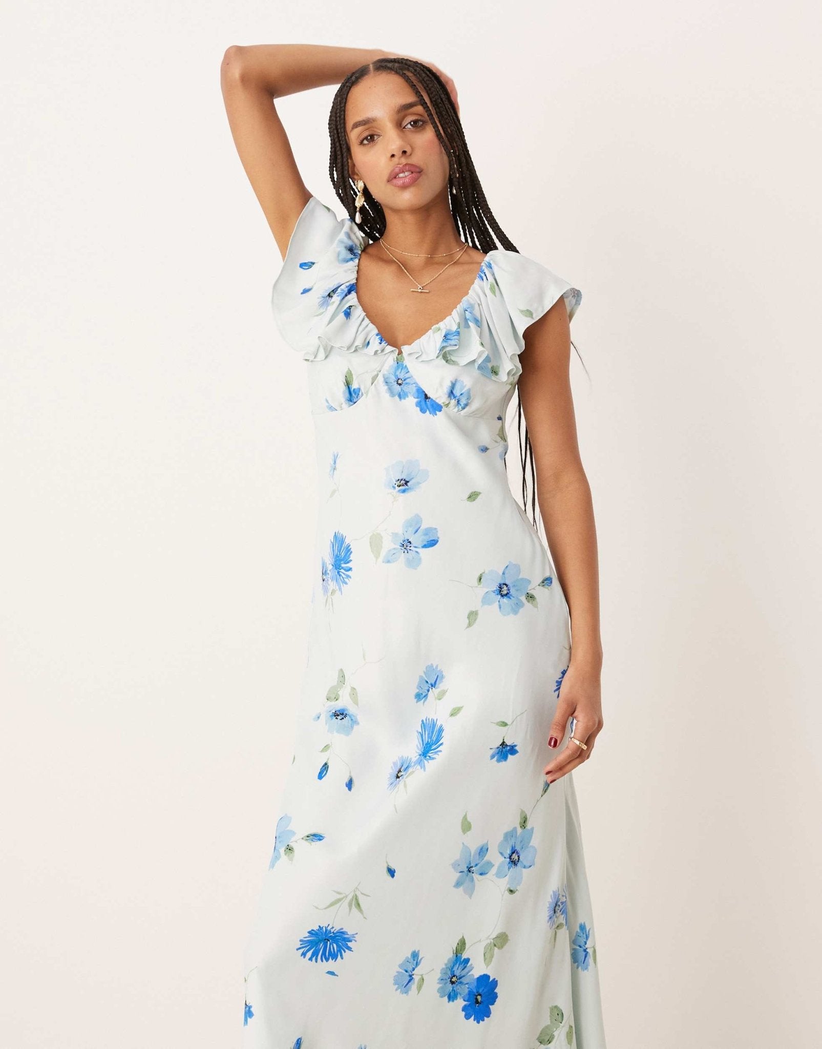 Nobody's Child Abelia ruffle shoulder midi dress in blue floral - ASOS Sample Sale