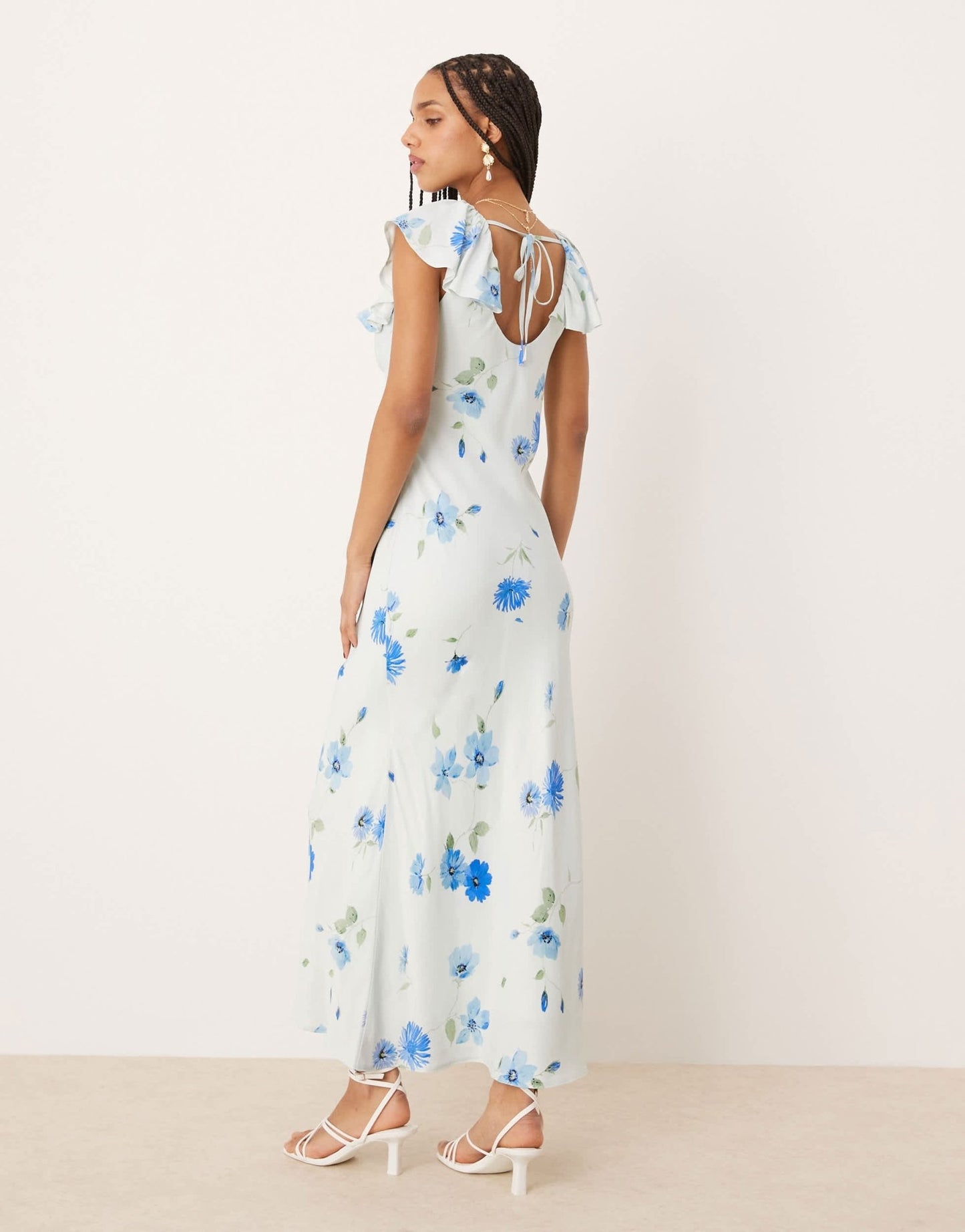 Nobody's Child Abelia ruffle shoulder midi dress in blue floral - ASOS Sample Sale