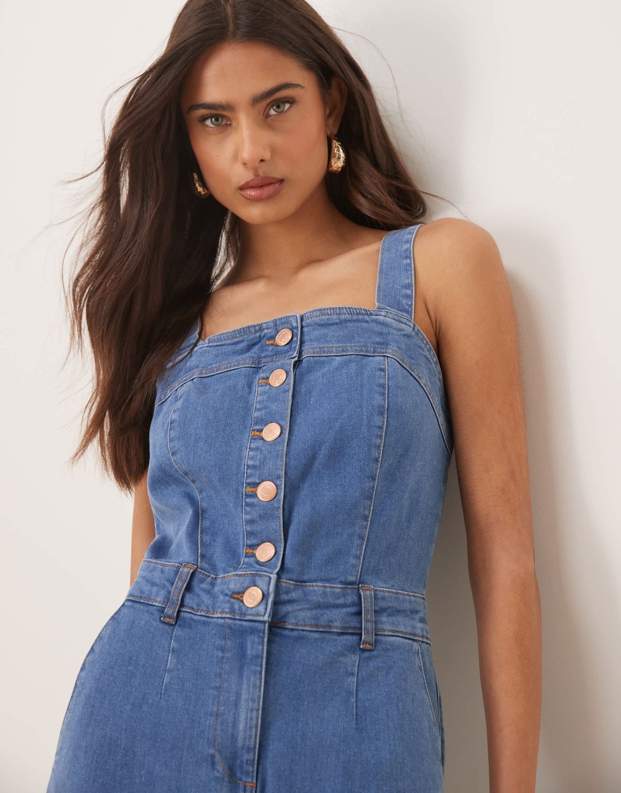 Nobody's Child Aster button strappy denim jumpsuit in mid wash - ASOS Sample Sale
