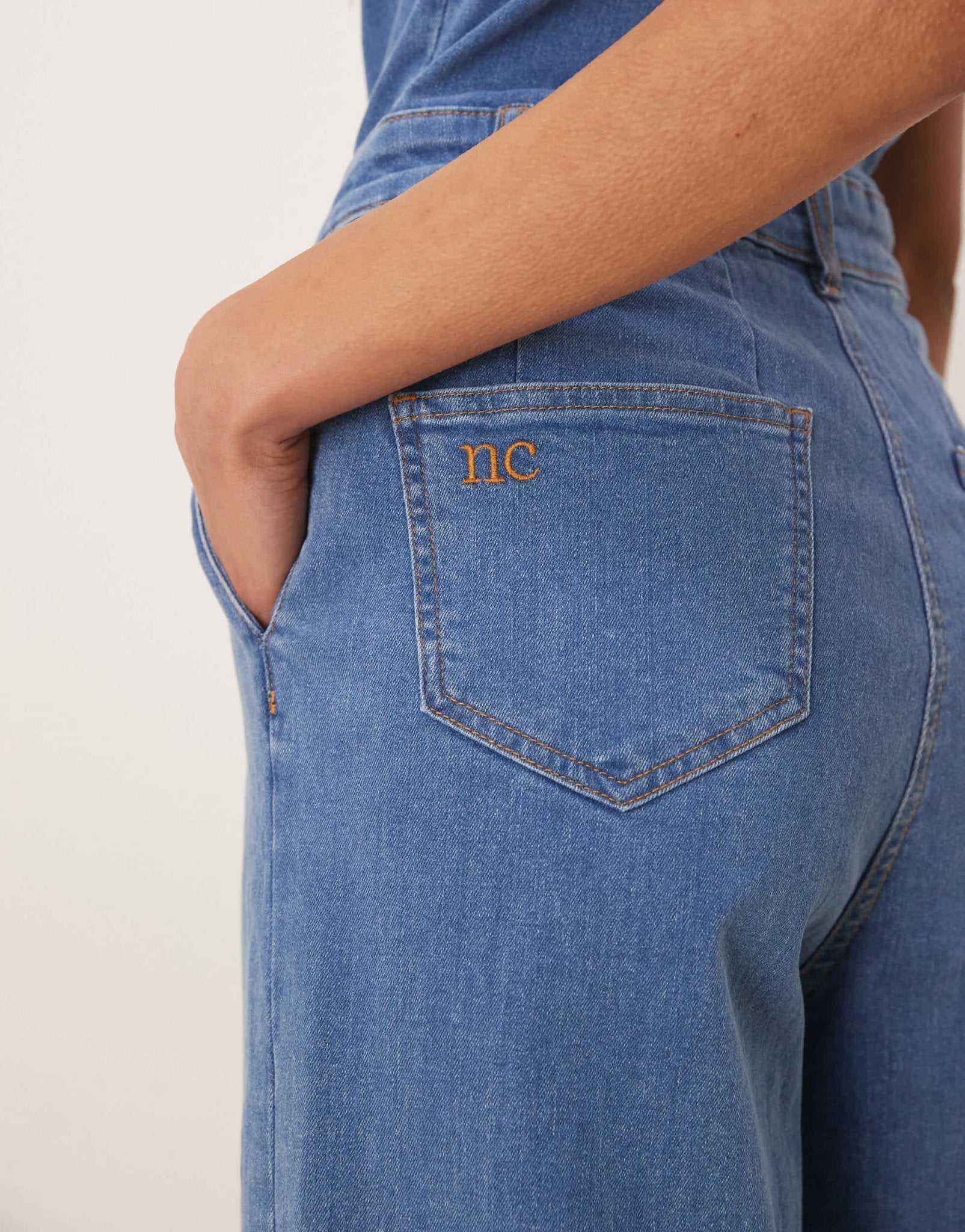 Nobody's Child Aster button strappy denim jumpsuit in mid wash - ASOS Sample Sale