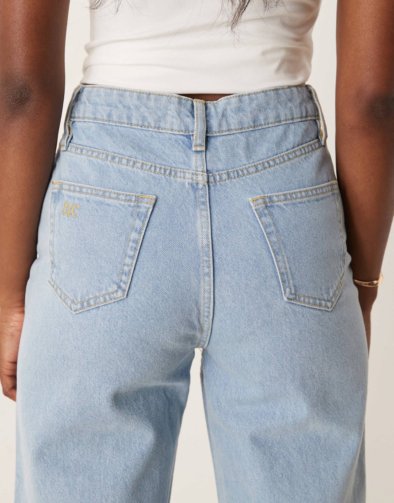 Nobody's Child barrel leg jeans in light wash denim - ASOS Sample Sale