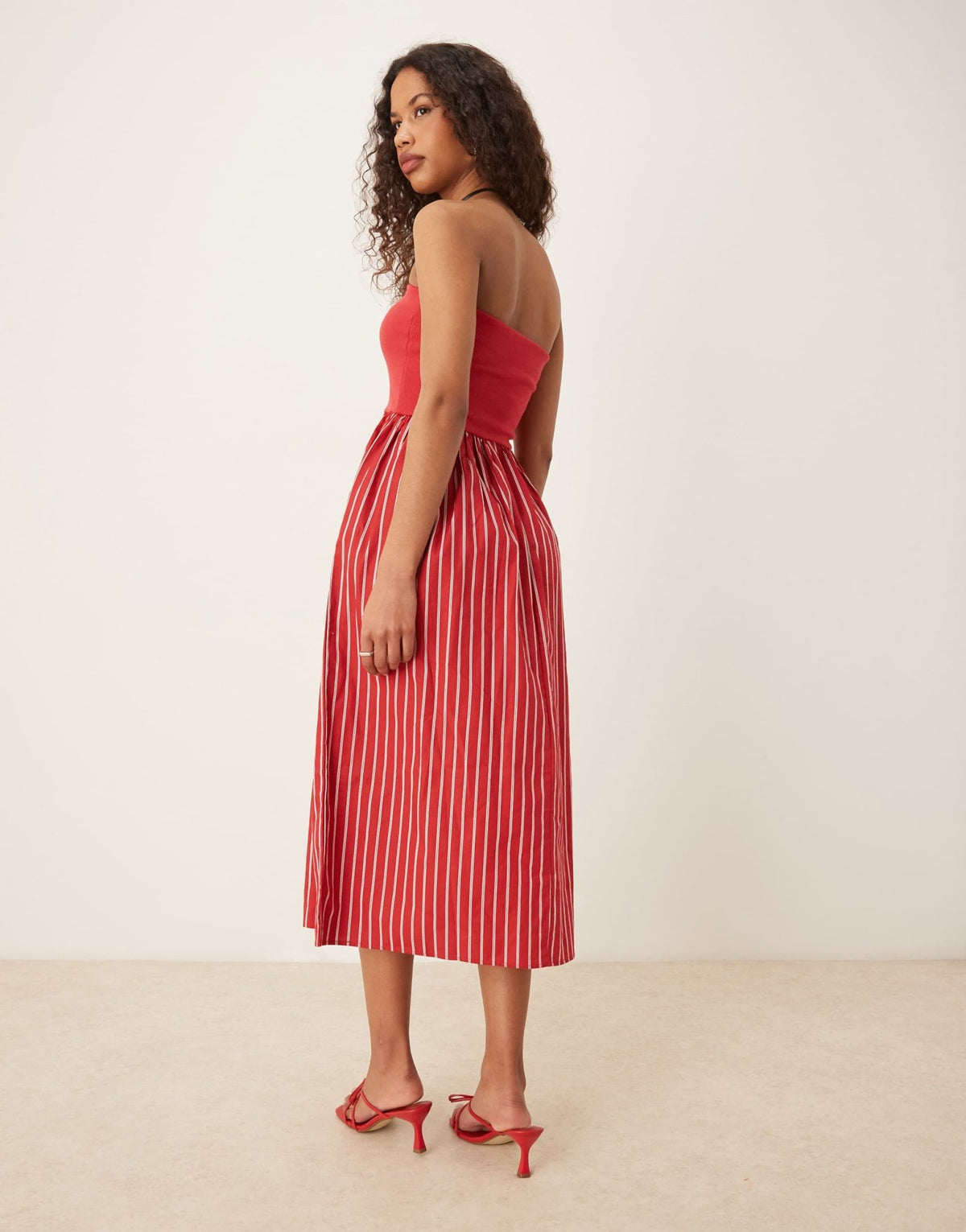 Nobody's Child Felicity contrast bandeau midi dress in pink stripe - ASOS Sample Sale