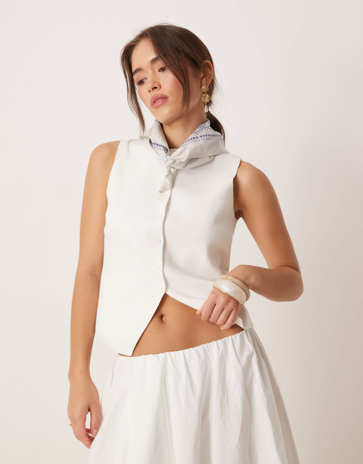 Nobody's Child fine gauge knitted waistcoat in white - ASOS Sample Sale