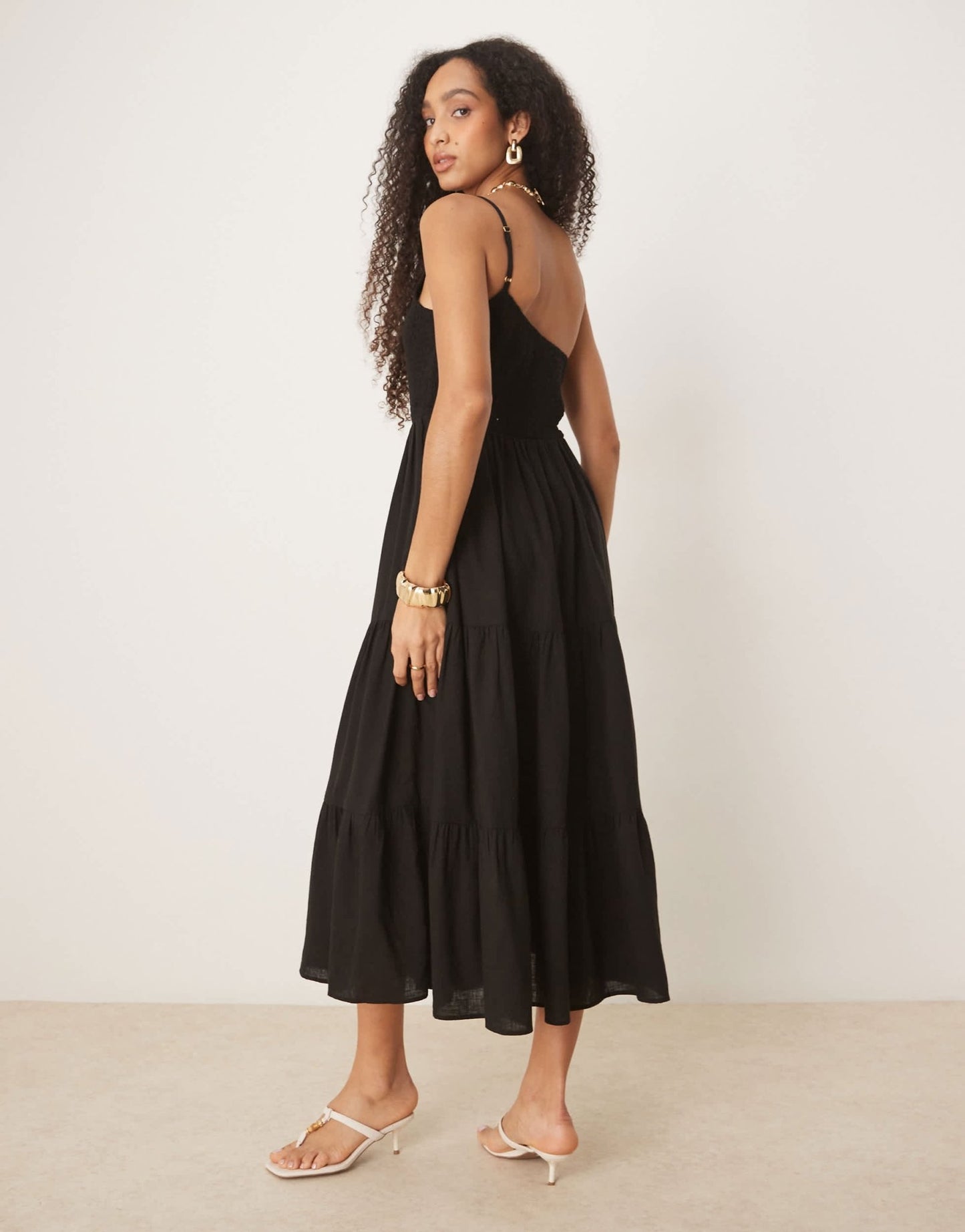 Nobody's Child Frome one shoulder shirred midi dress in black - ASOS Sample Sale