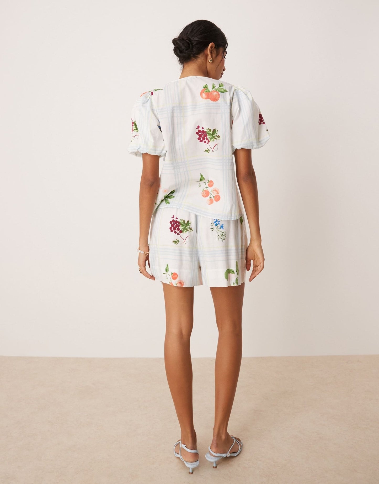 Nobody's Child Jen shorts co - ord in fruit check print - ASOS Sample Sale