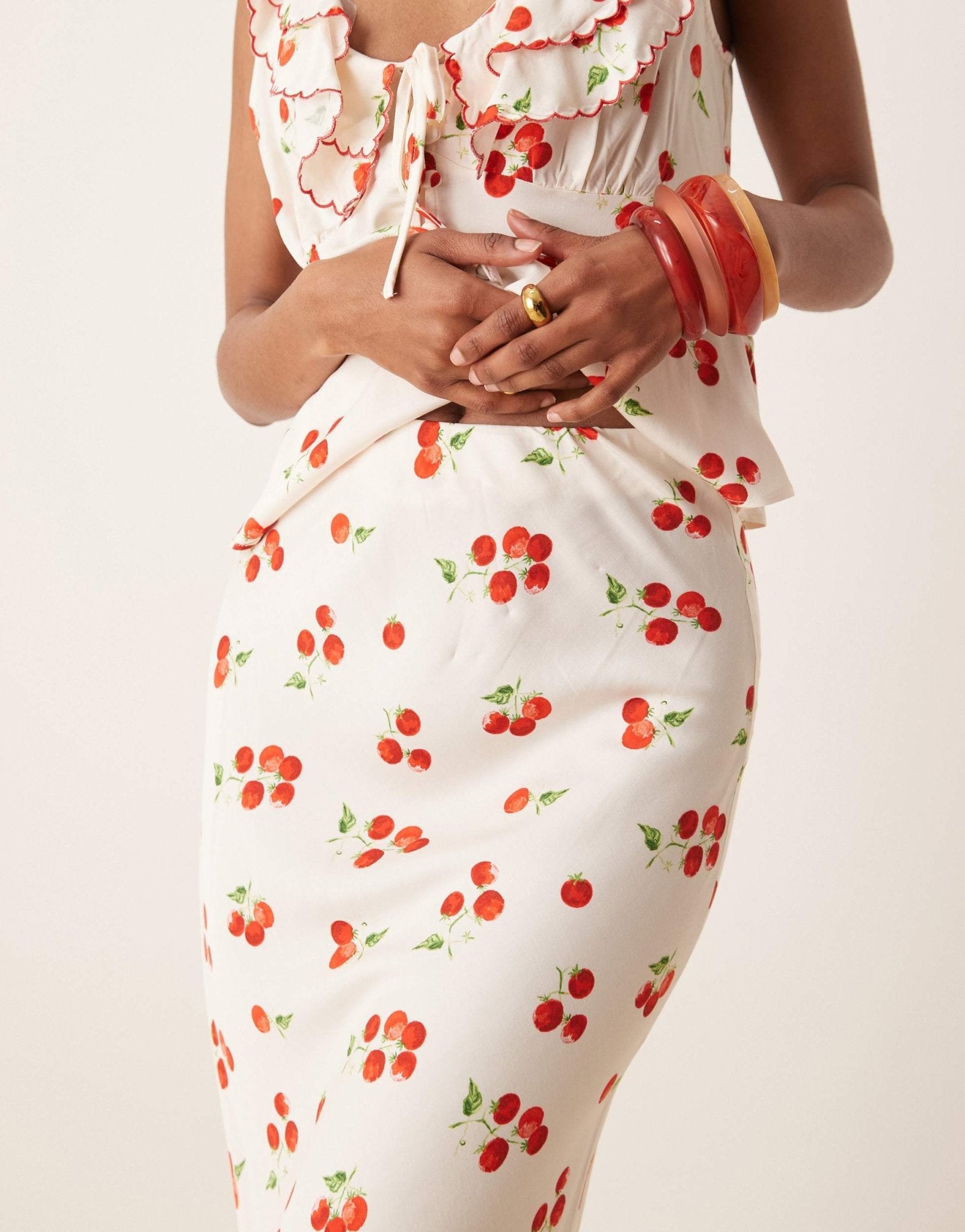 Nobody's Child Milo midaxi skirt co-ord in white tomato print - ASOS Sample Sale