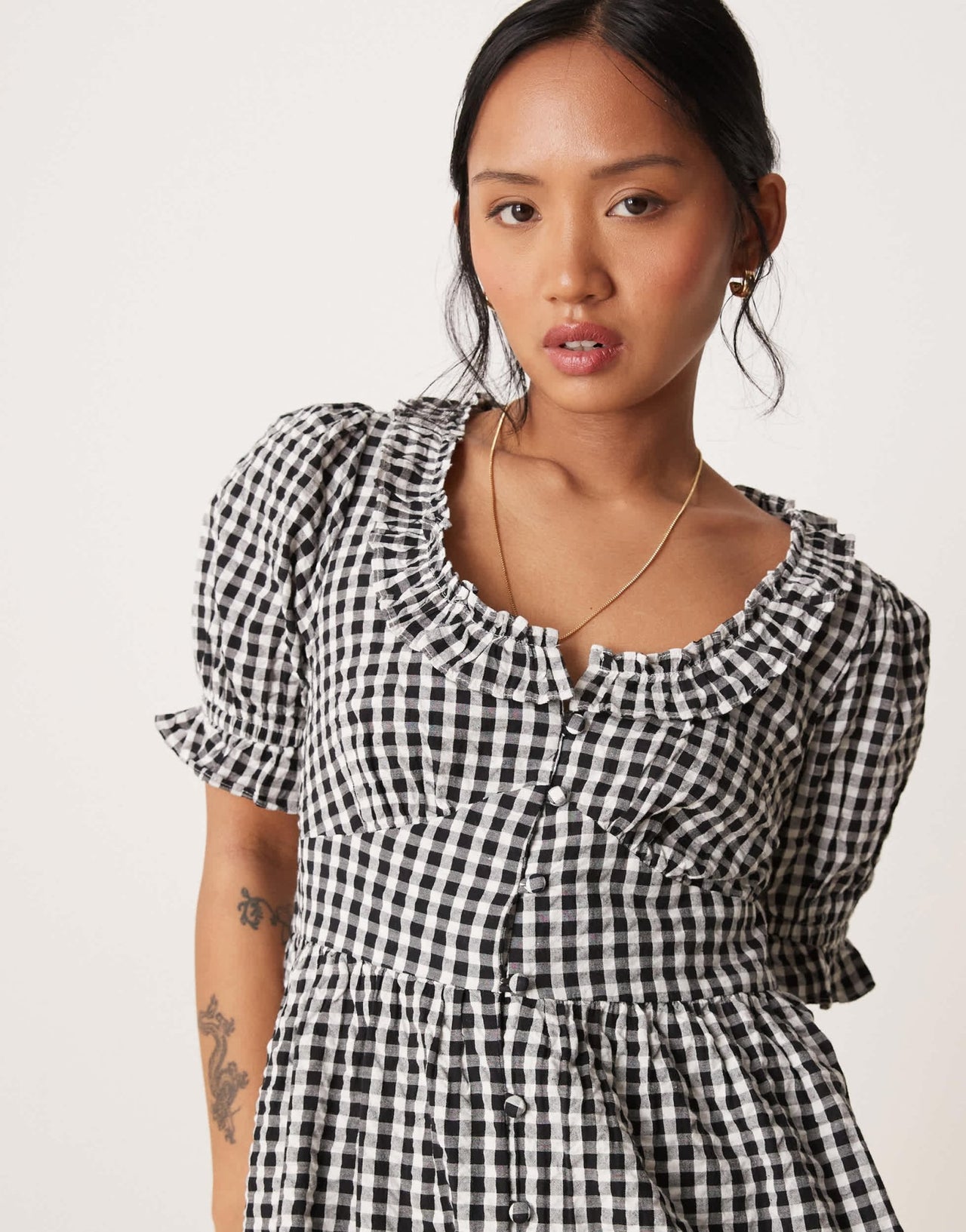 Nobody's Child Petite Flossie frill detail midi dress in black gingham - ASOS Sample Sale