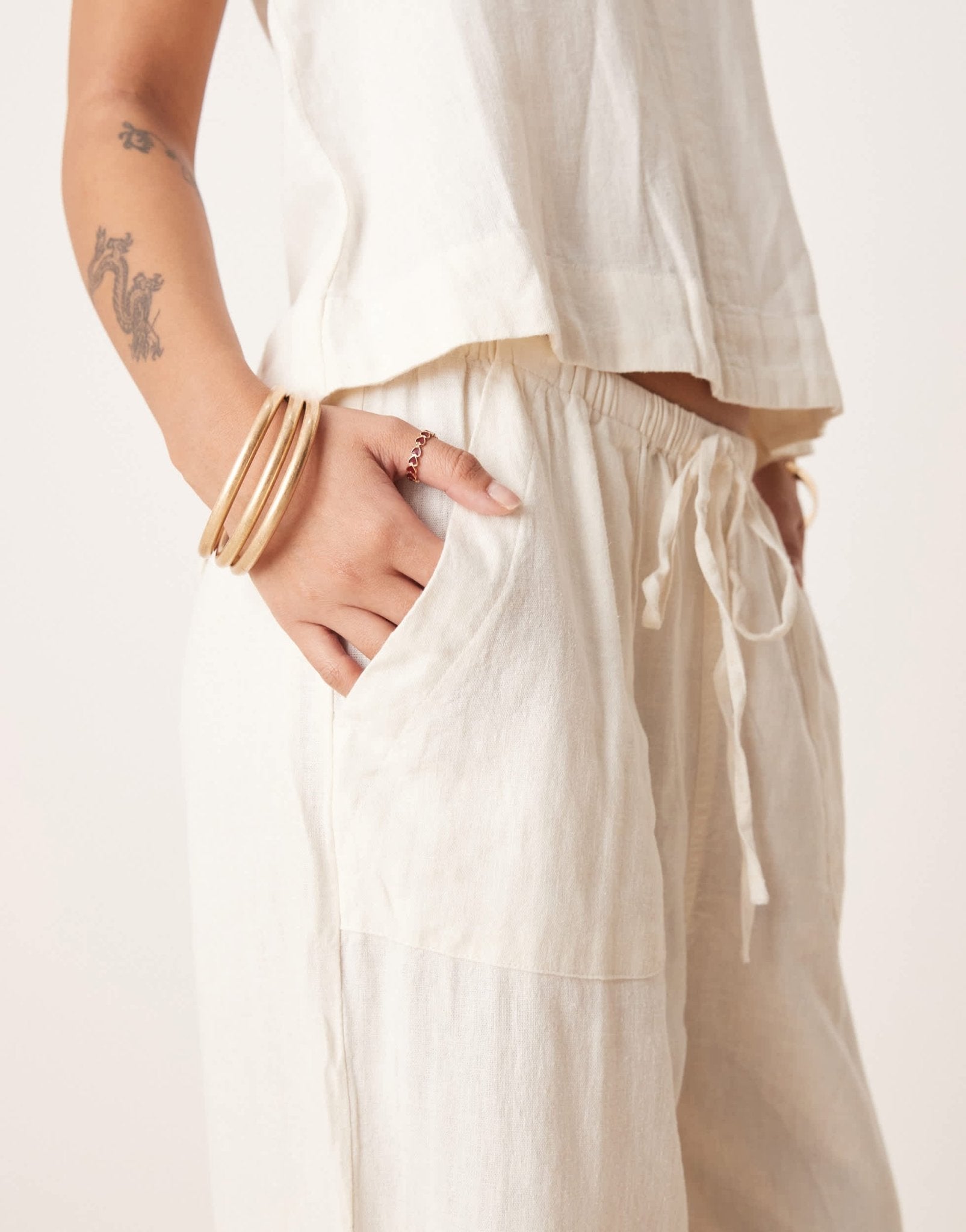 Nobody's Child Petite Shona straight leg trousers co-ord in cream - ASOS Sample Sale