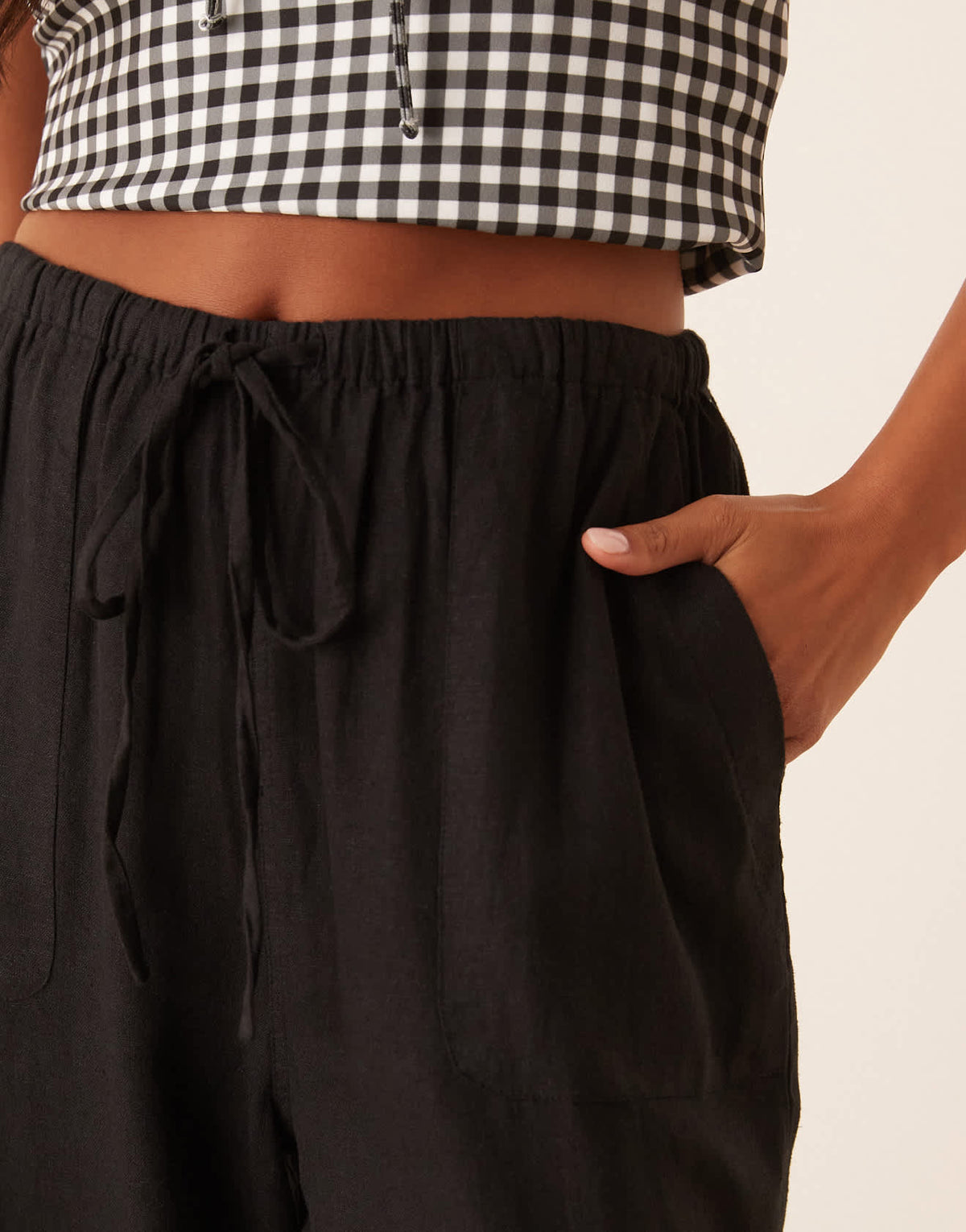 Nobody's Child Petite Shona straight leg trousers in black - ASOS Sample Sale