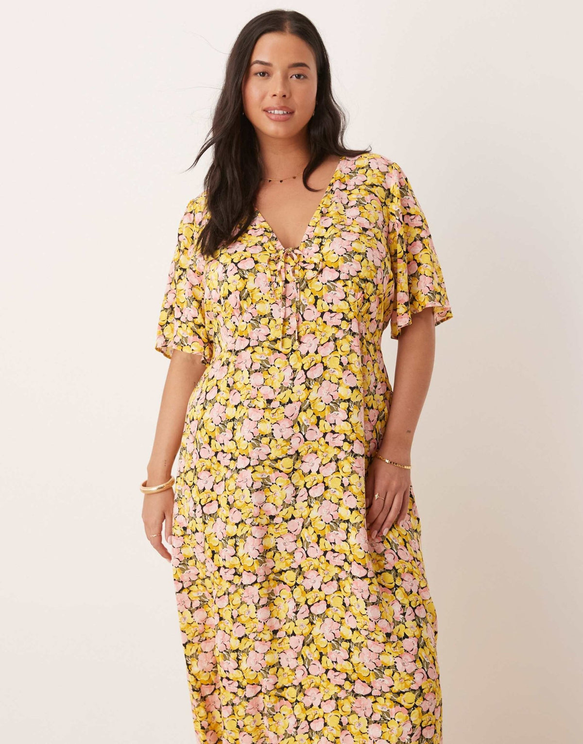 Nobody's Child Plus Dalia midi dress in yellow and pink floral - ASOS Sample Sale