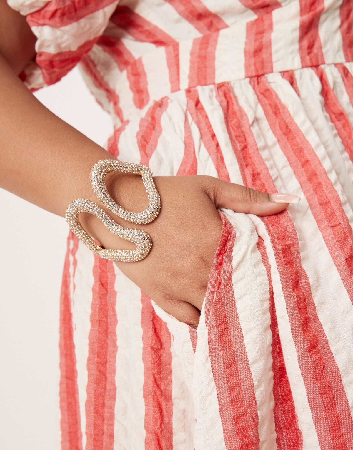 Nobody's Child Plus Starlight puff sleeve midi dress in red and white stripe - ASOS Sample Sale