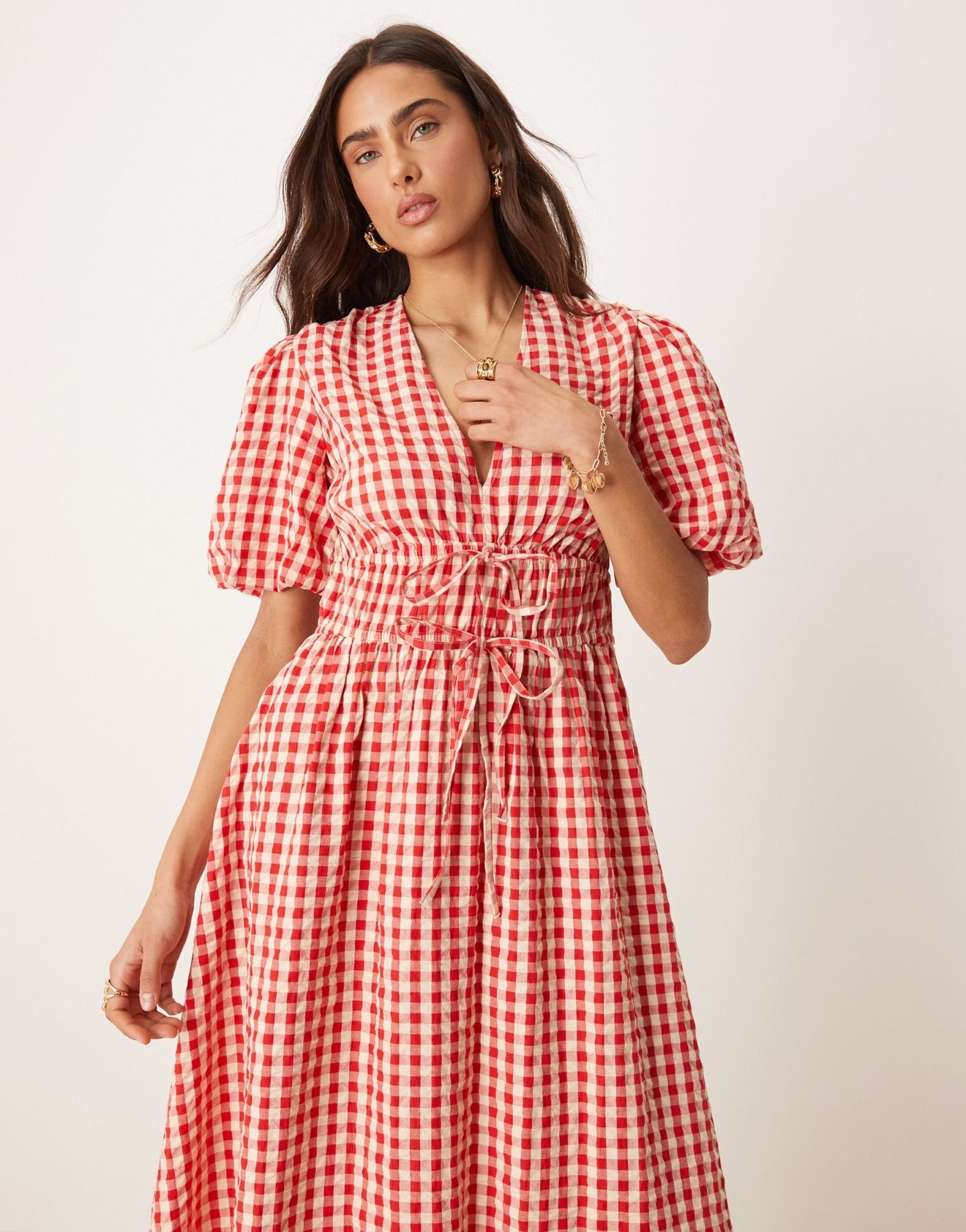 Nobody's Child Scottie v-neck midi dress in red gingham - ASOS Sample Sale