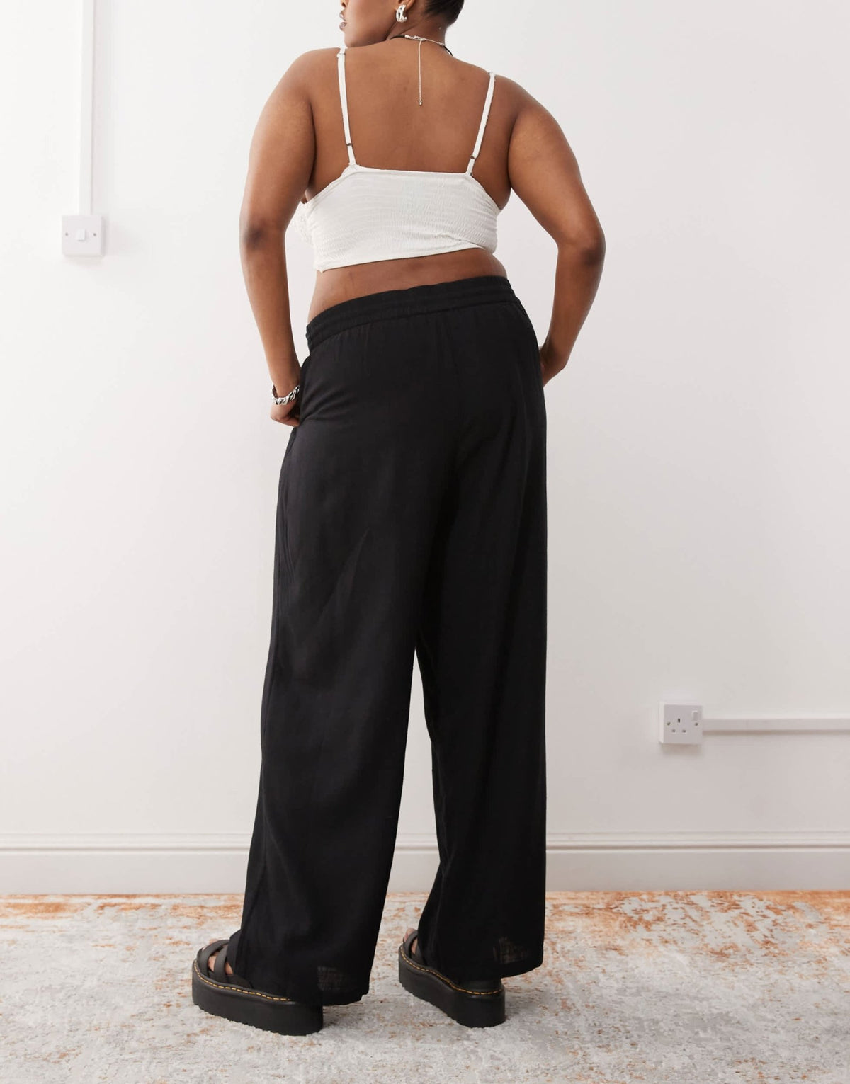 Noisy May Curve loose fit linen mix trouser in black - ASOS Sample Sale