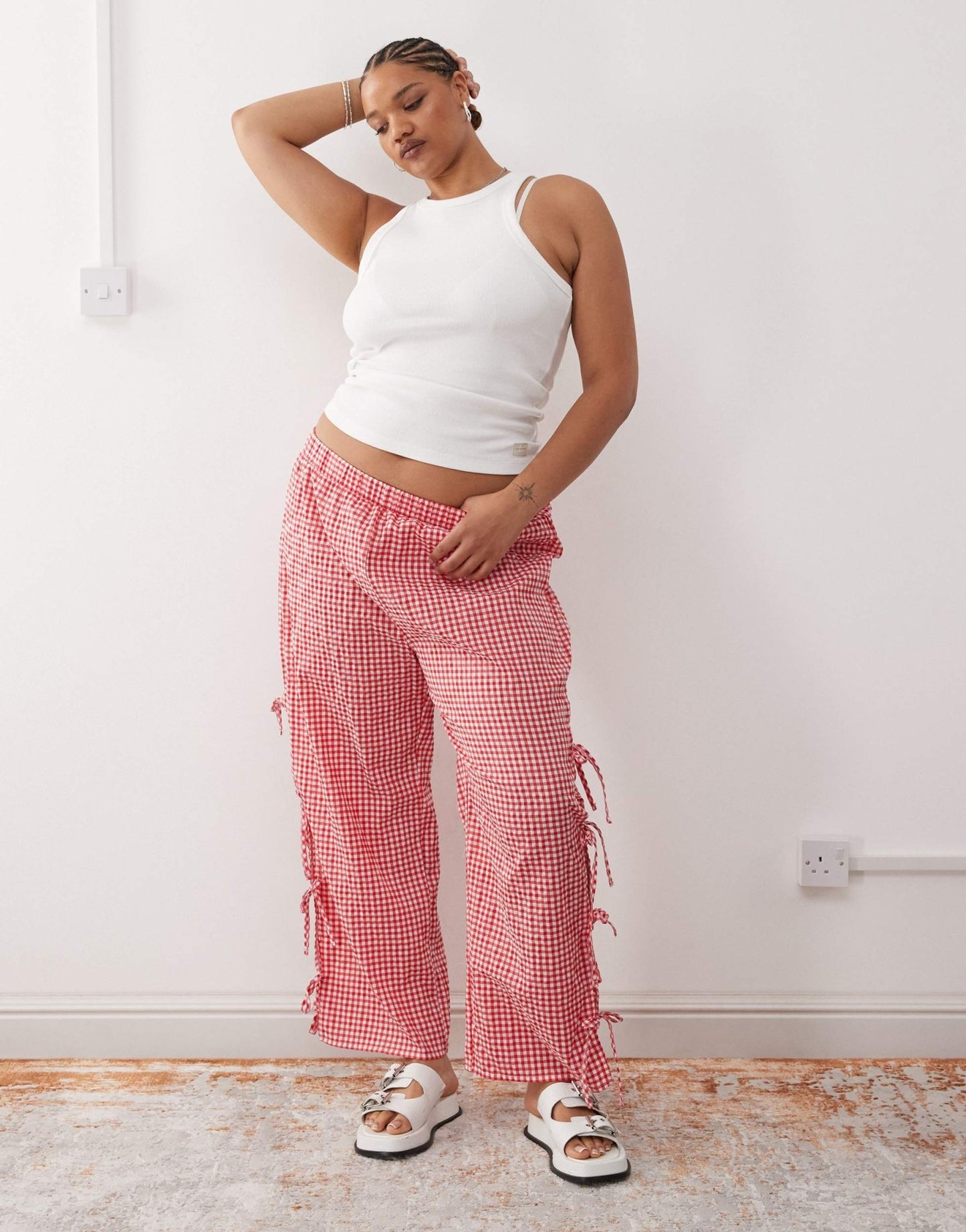Noisy May Curve wide leg tie detail trouser in red gingham - ASOS Sample Sale
