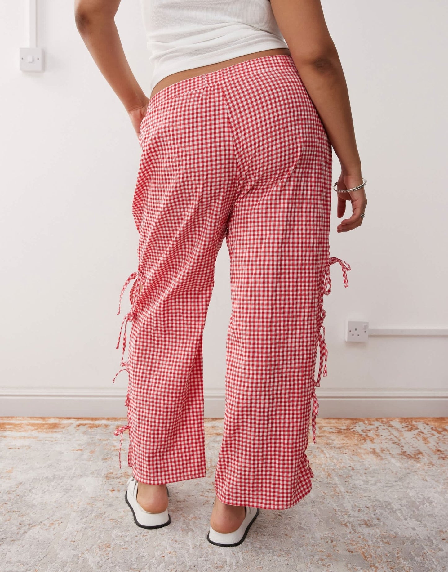 Noisy May Curve wide leg tie detail trouser in red gingham - ASOS Sample Sale