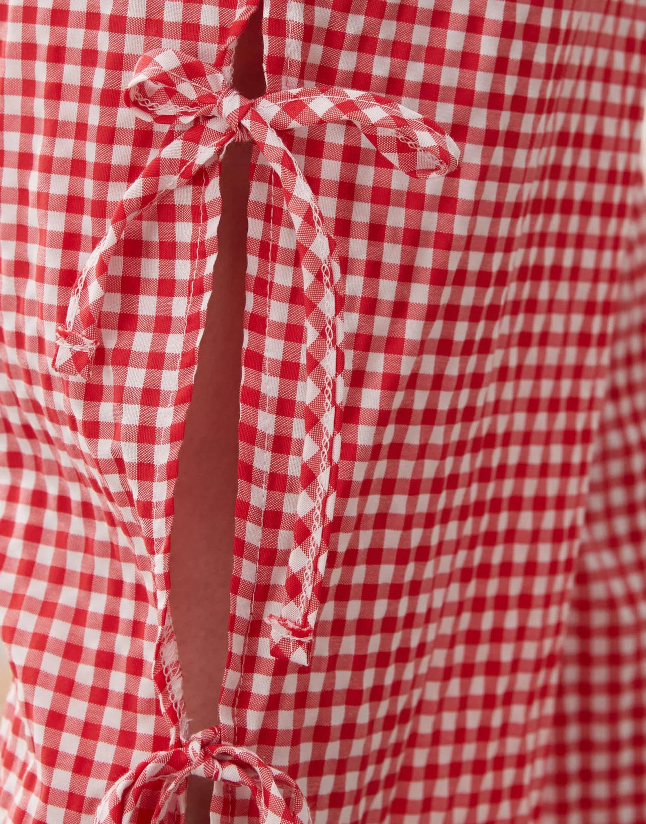 Noisy May Petite wide leg side tie detail trousers in red gingham - ASOS Sample Sale