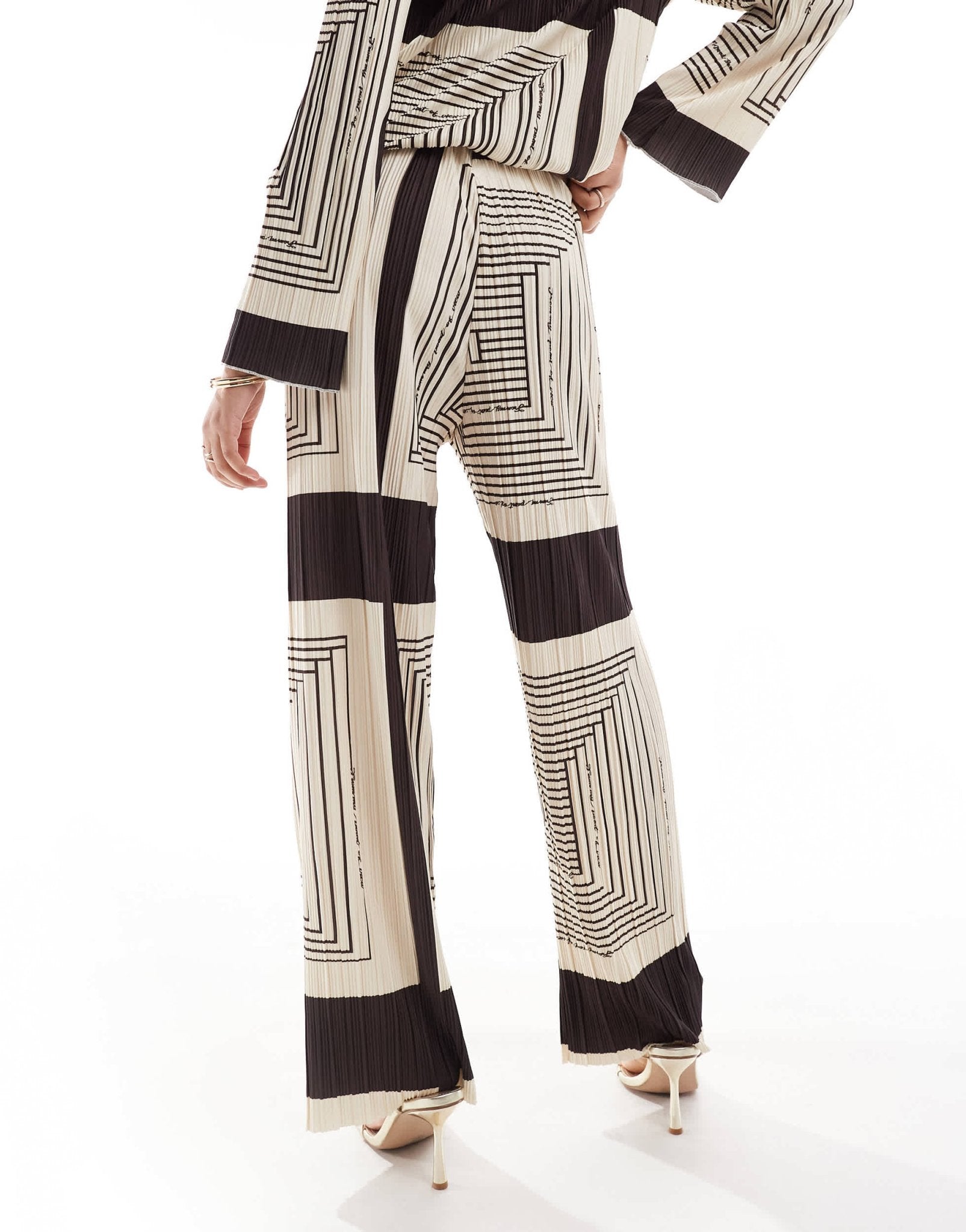 Object plisse wide leg trouser co - ord in brown abstract print - ASOS Sample Sale