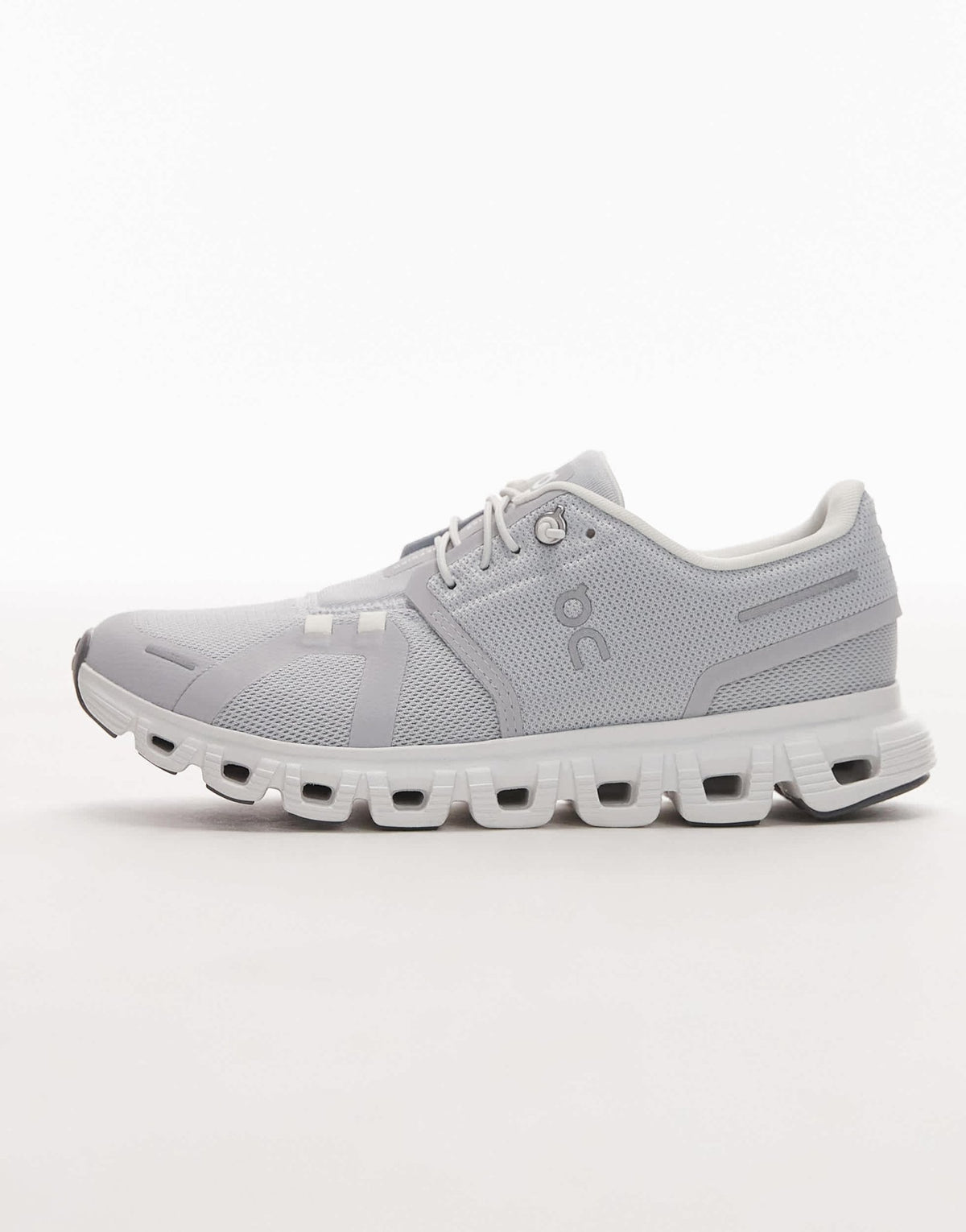 ON Cloud 6 all day trainers in grey - ASOS Sample Sale