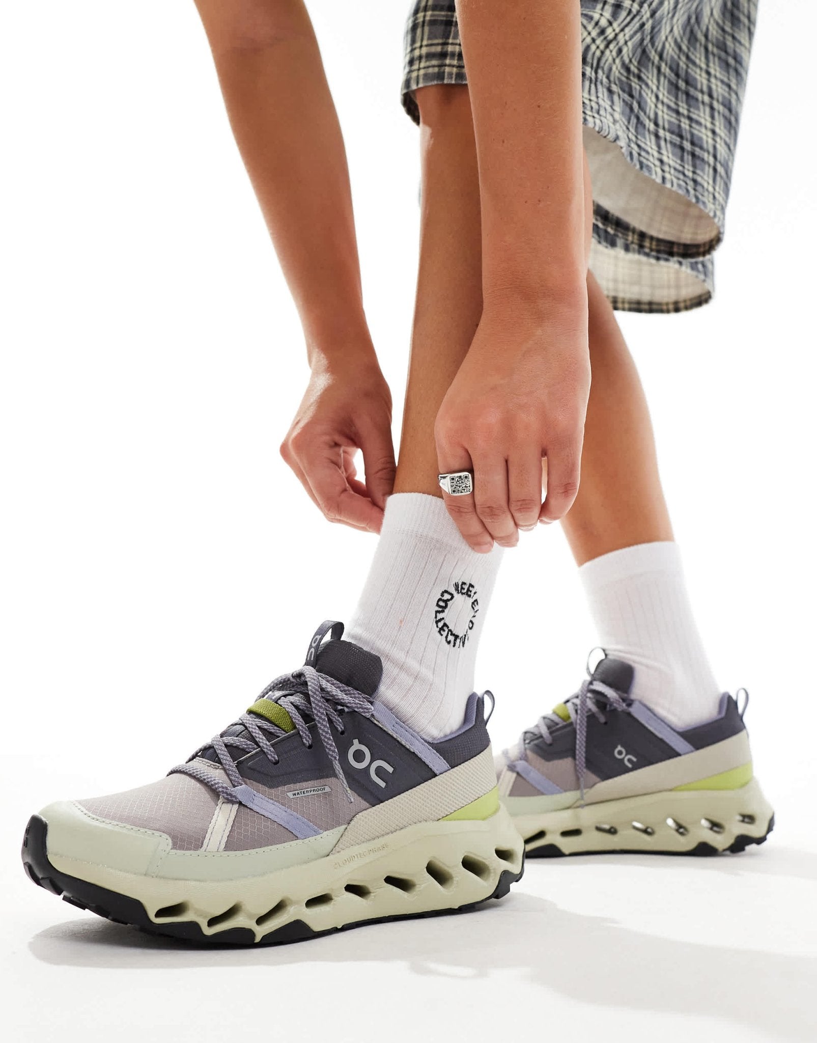 ON Cloudhorizon waterproof all day trainers in grey and green - ASOS Sample Sale