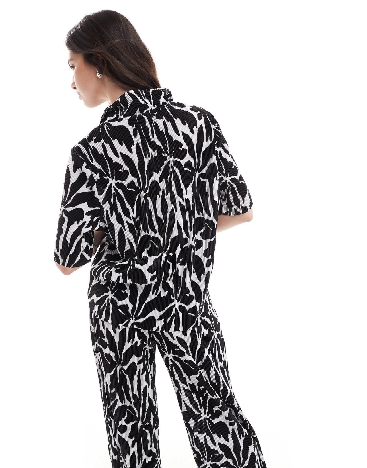 ONLY bowling shirt co - ord in abstract flower print - ASOS Sample Sale