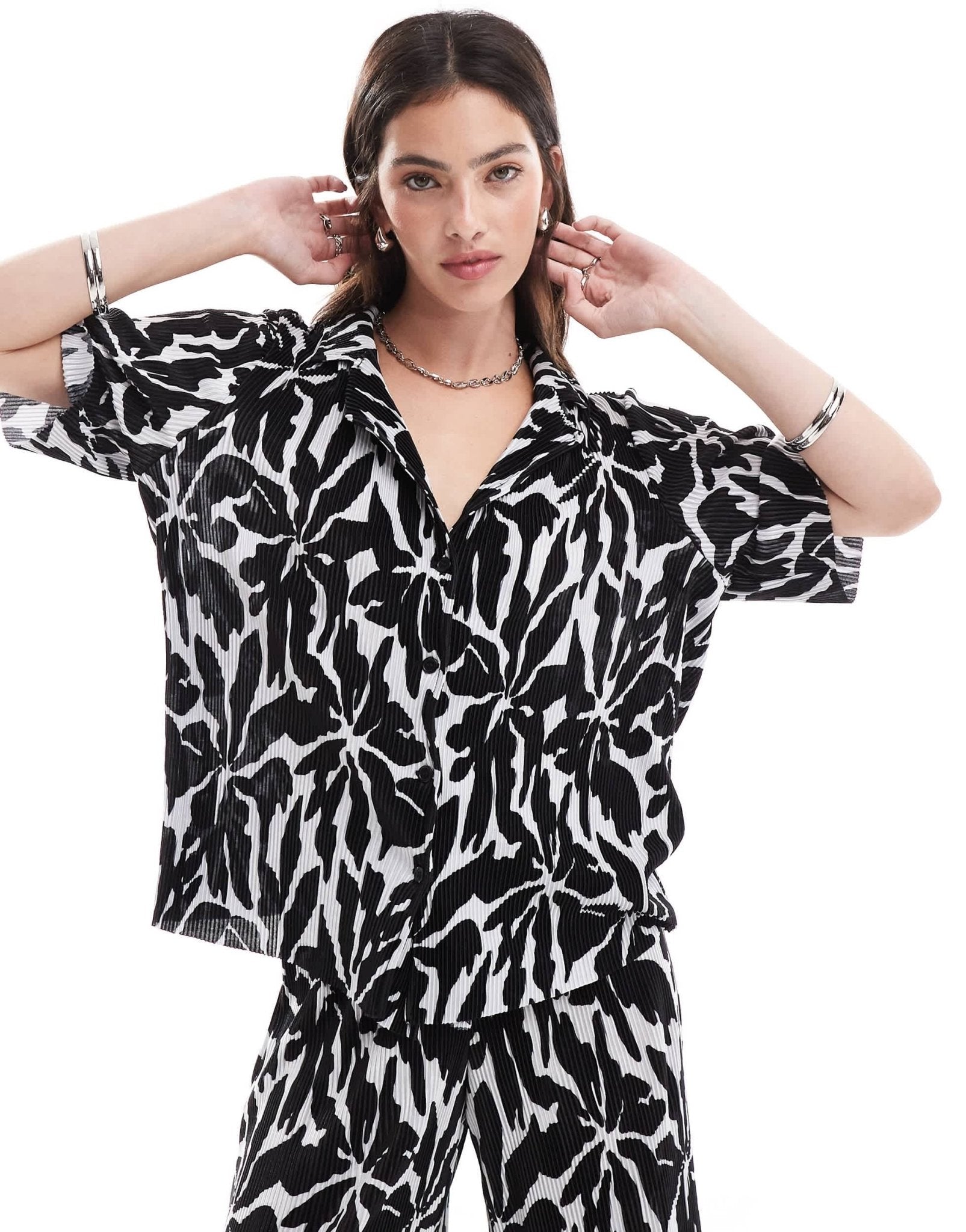 ONLY bowling shirt co - ord in abstract flower print - ASOS Sample Sale