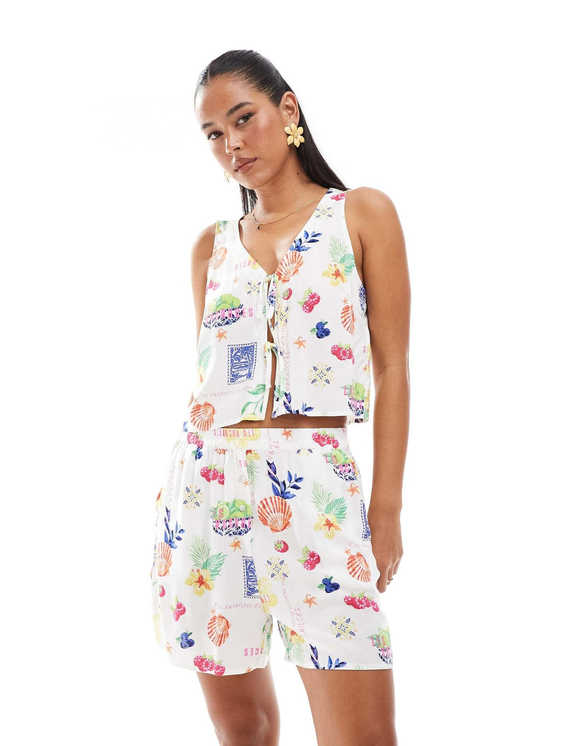 ONLY pull on short co-ord in postcard print - ASOS Sample Sale