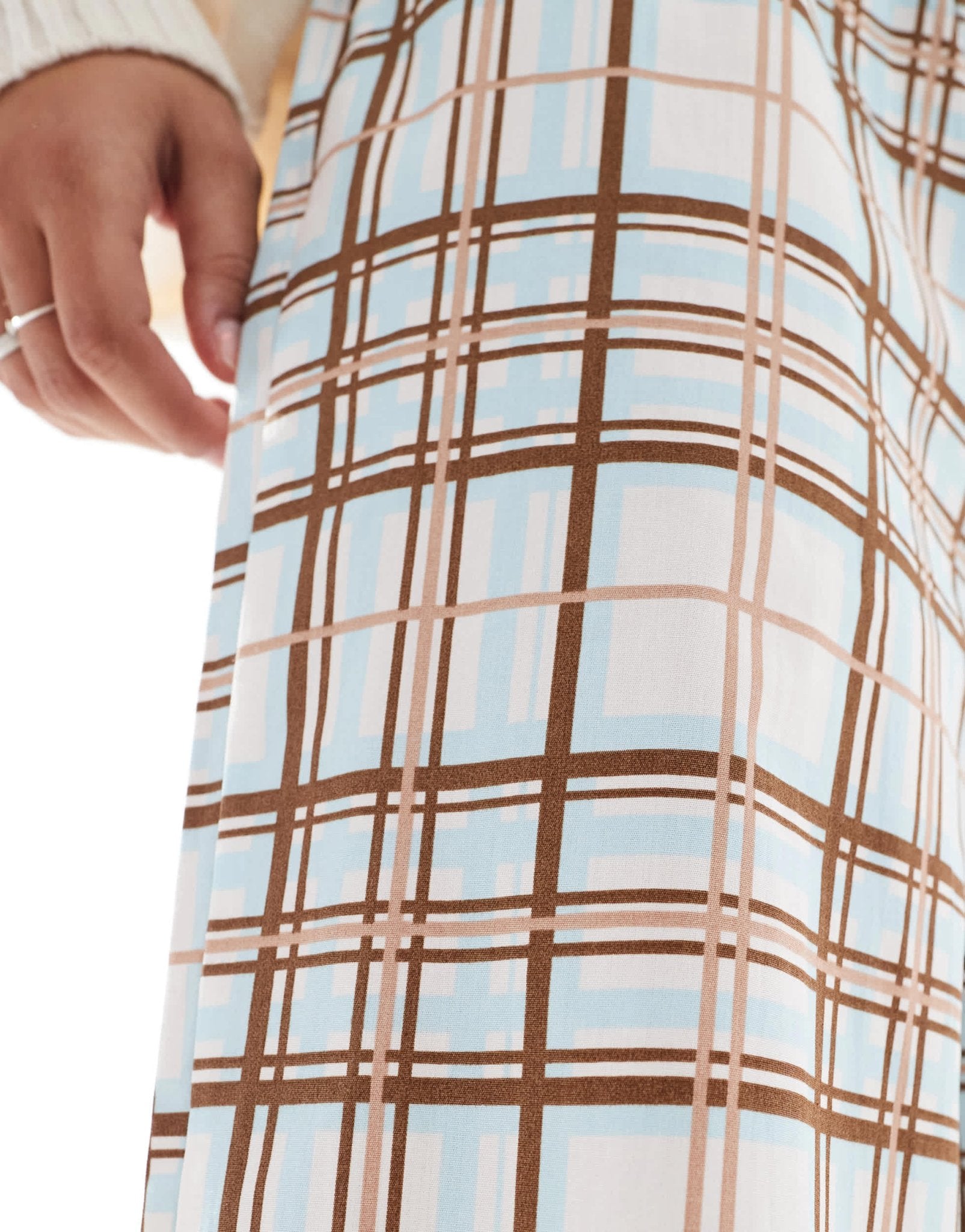 ONLY pull on wide leg trouser in grey check - ASOS Sample Sale