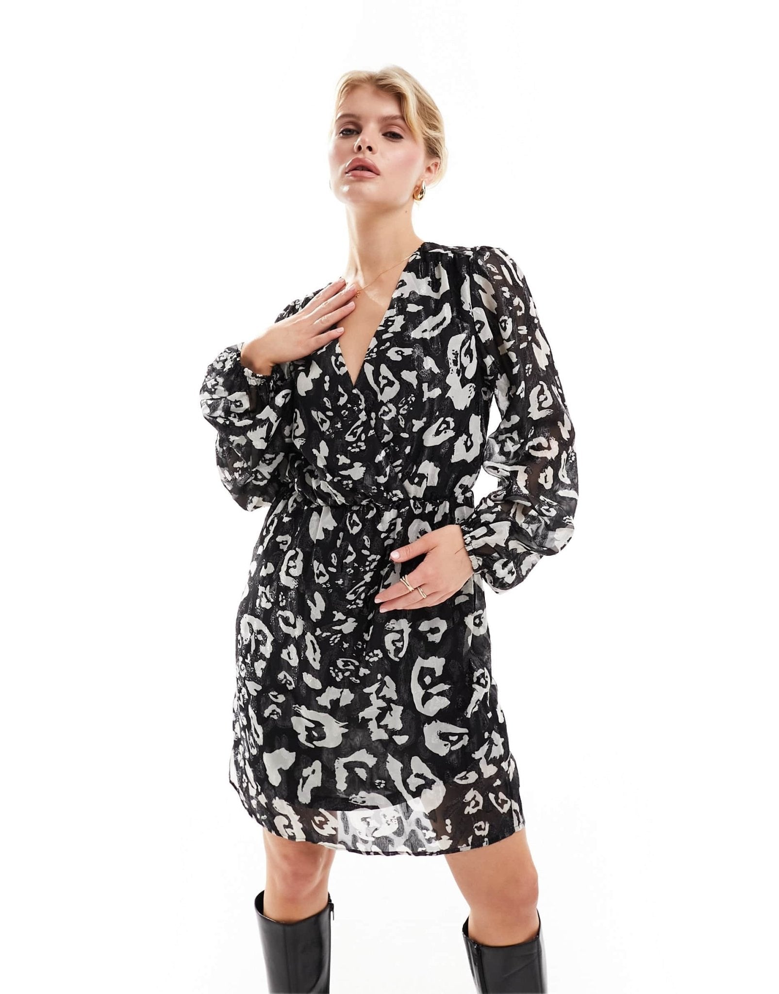 ONLY wrap mini dress in black and white floral - ASOS Sample Sale