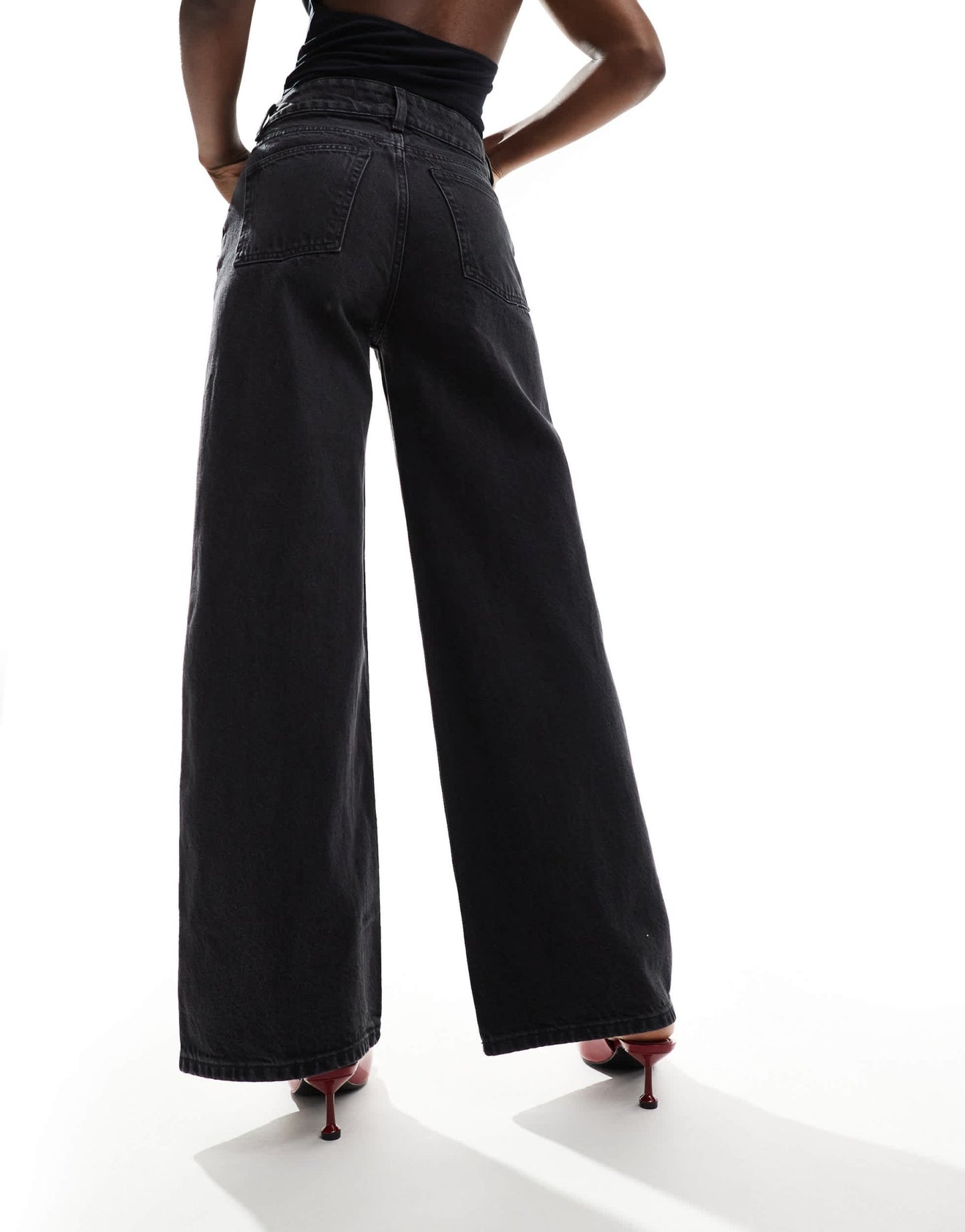 & Other Stories Gio mid waist relaxed wide leg jeans in washed black - ASOS Sample Sale