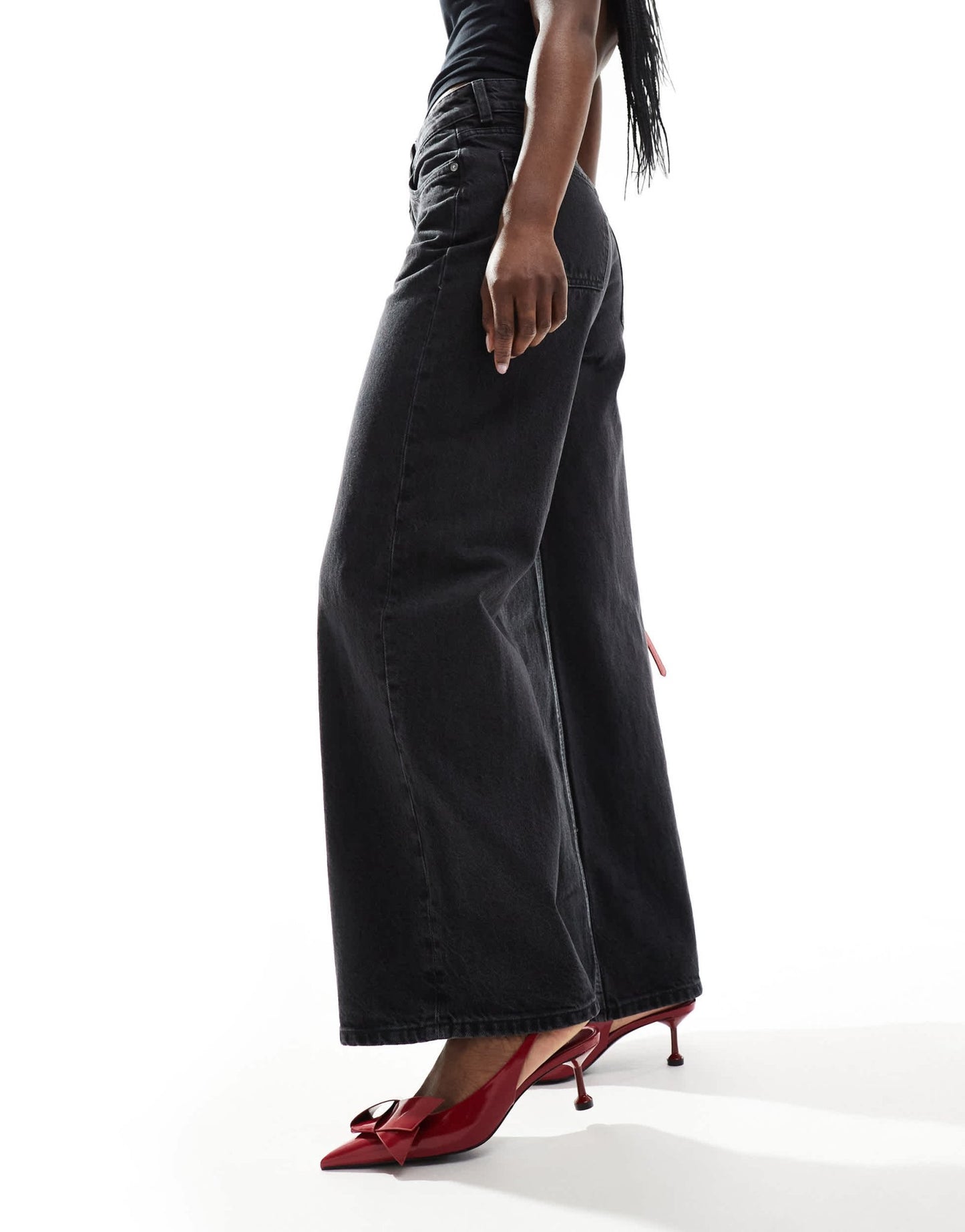 & Other Stories Gio mid waist relaxed wide leg jeans in washed black - ASOS Sample Sale