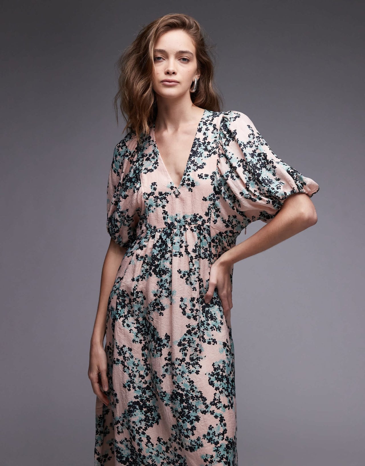 & Other Stories maxi dress with volume sleeves in floral print - ASOS Sample Sale