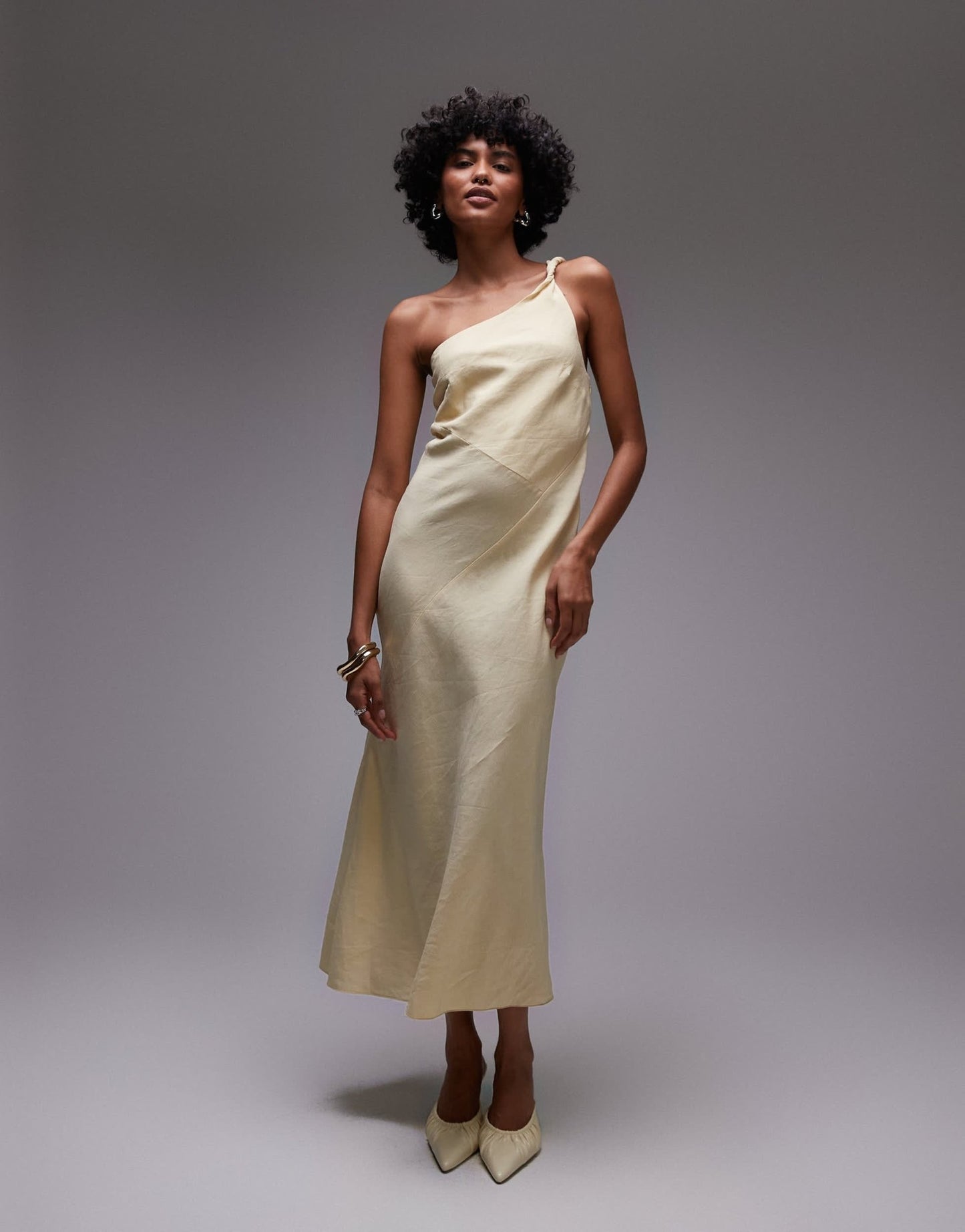 & Other Stories one shoulder linen midi dress with twisted strap detail in butter yellow - ASOS Sample Sale