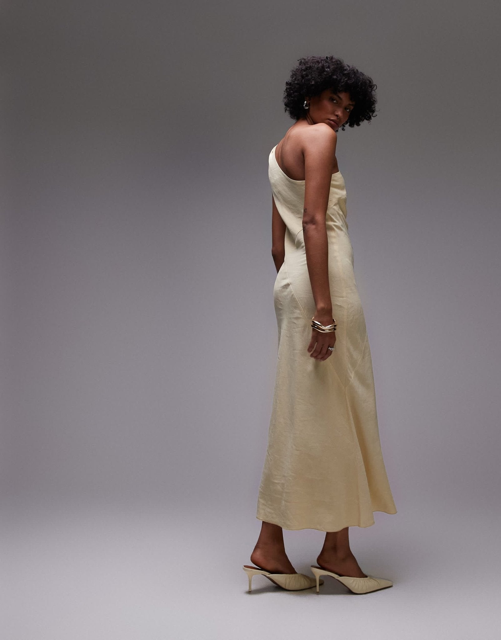 & Other Stories one shoulder linen midi dress with twisted strap detail in butter yellow - ASOS Sample Sale