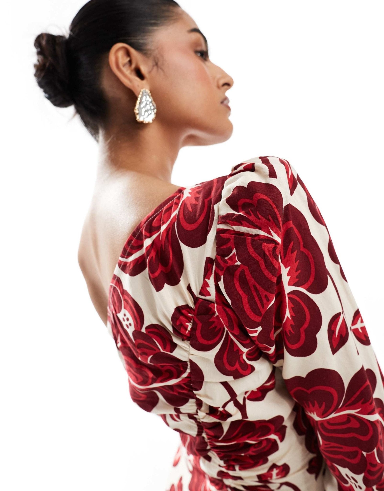 & Other Stories one shoulder long sleeve midaxi dress with asymmetric hem in bold floral print - ASOS Sample Sale