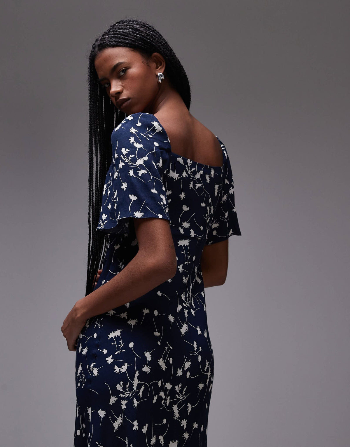& Other Stories puff sleeve midaxi dress with twist sweetheart neckline in blue abstract print - ASOS Sample Sale