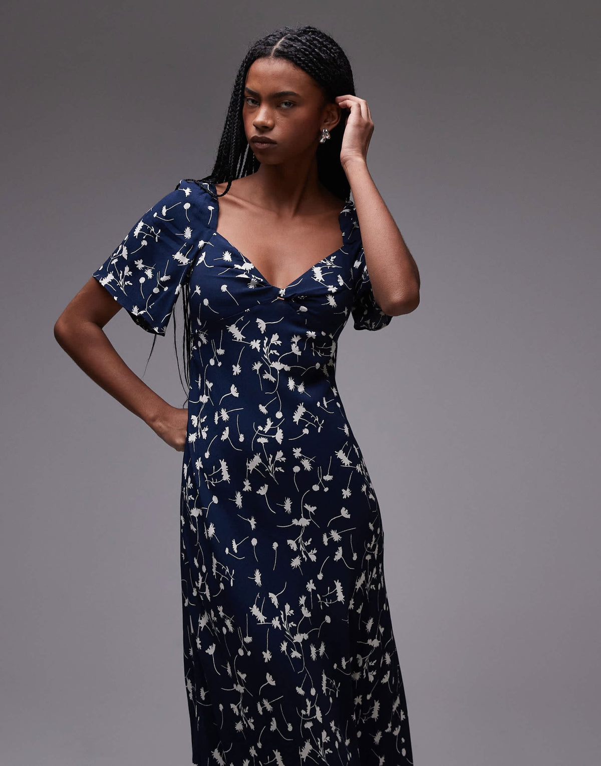 & Other Stories puff sleeve midaxi dress with twist sweetheart neckline in blue abstract print - ASOS Sample Sale