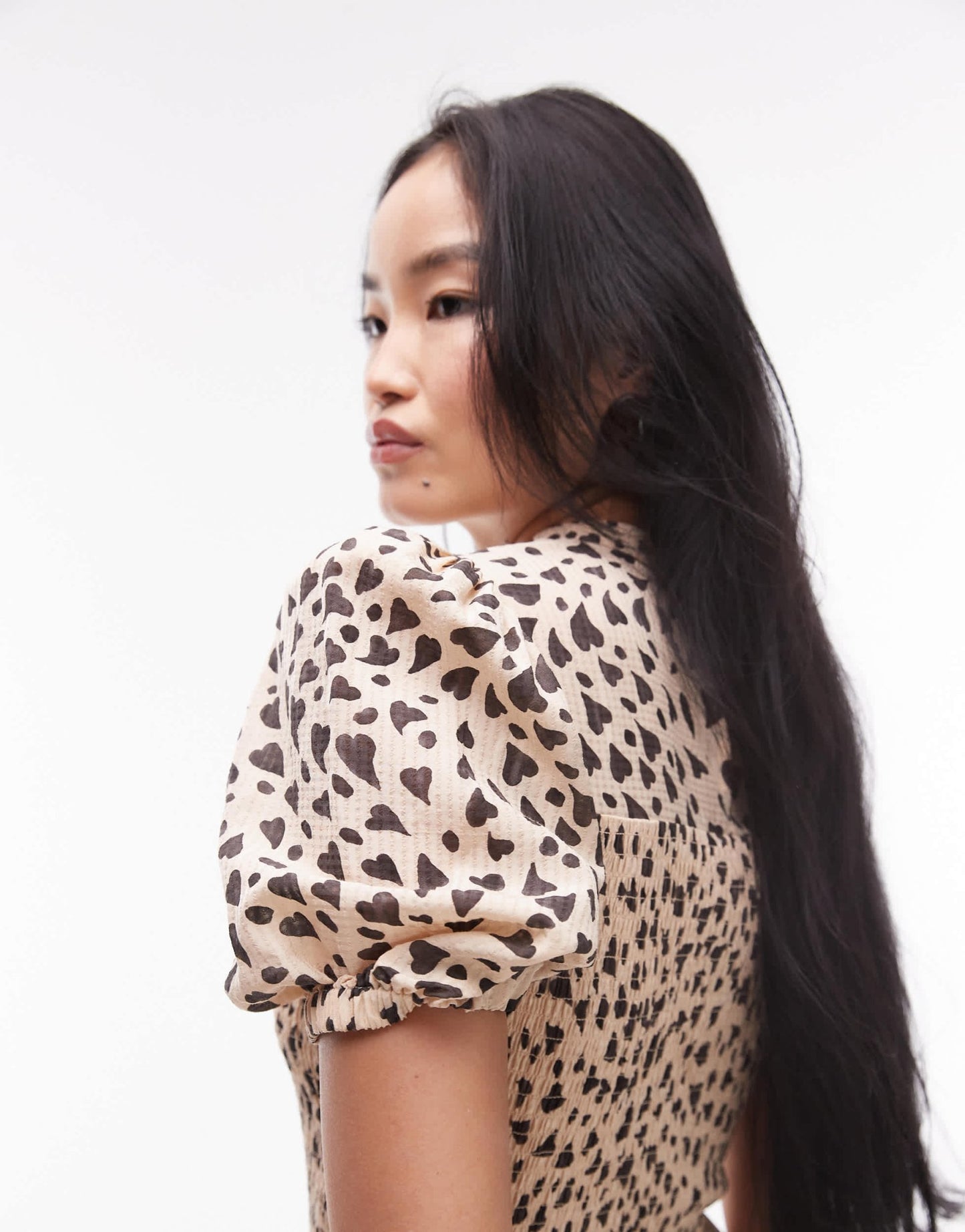 & Other Stories puff sleeves midi dress with shirred bodice in black and beige hearts print - ASOS Sample Sale
