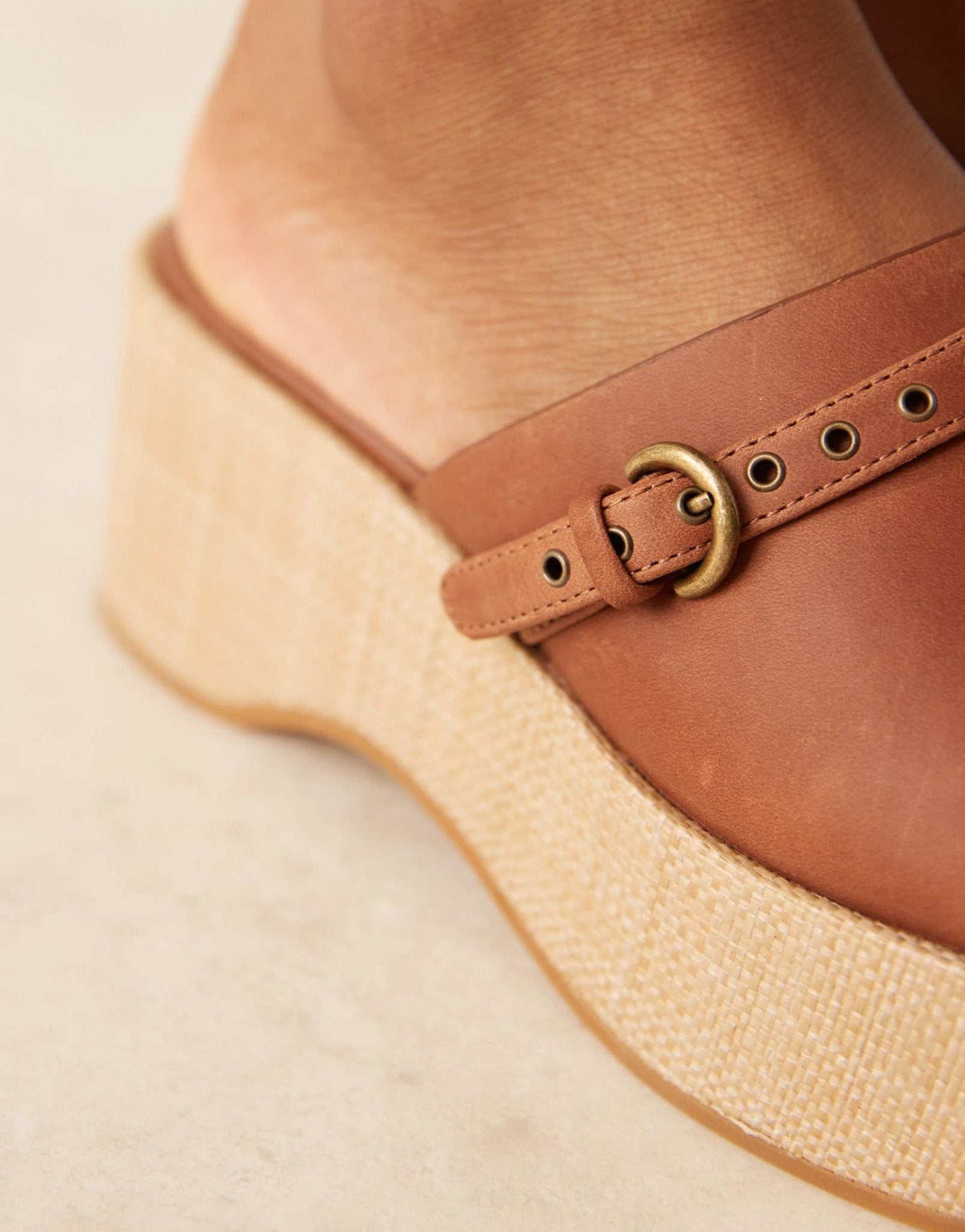 & Other Stories real leather mule clog sandals in brown - ASOS Sample Sale