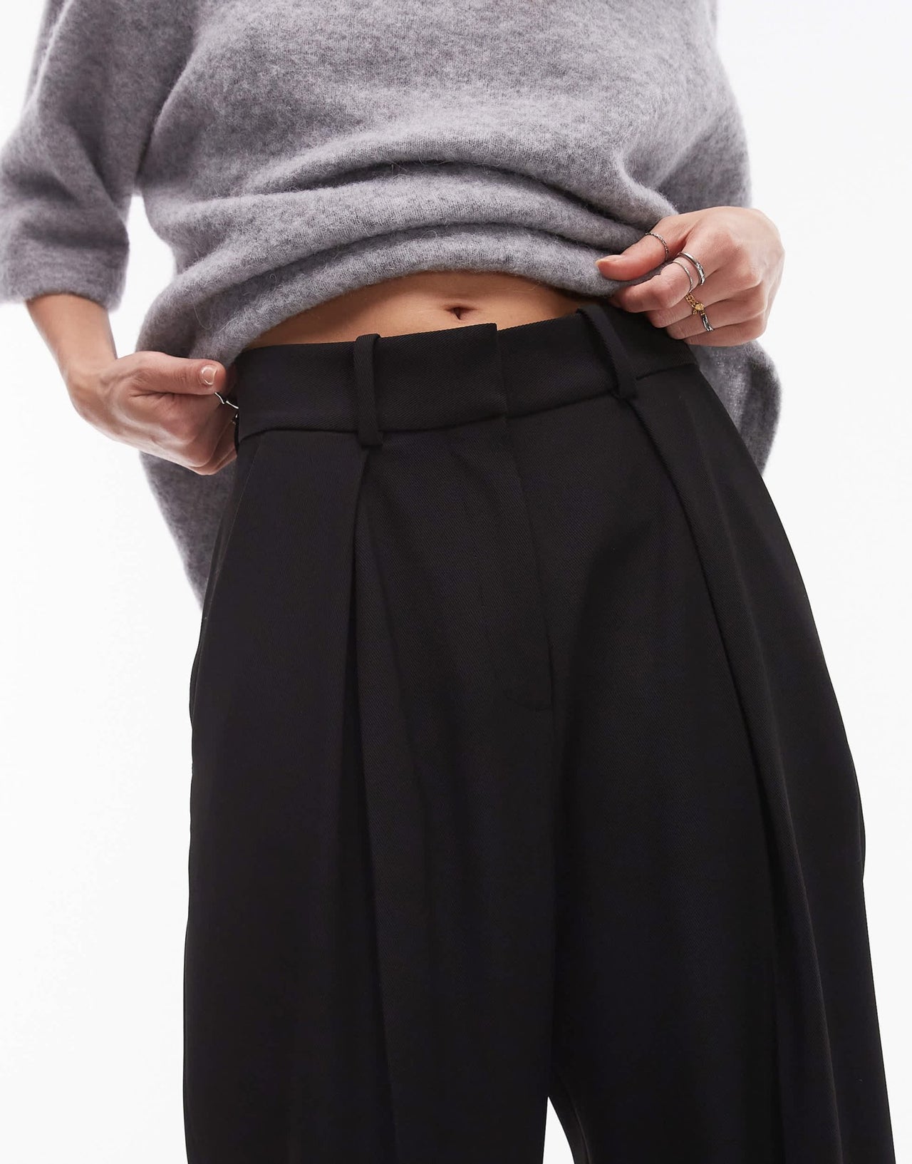 & Other Stories tailored tapered leg trousers with front pleat detail in black - ASOS Sample Sale