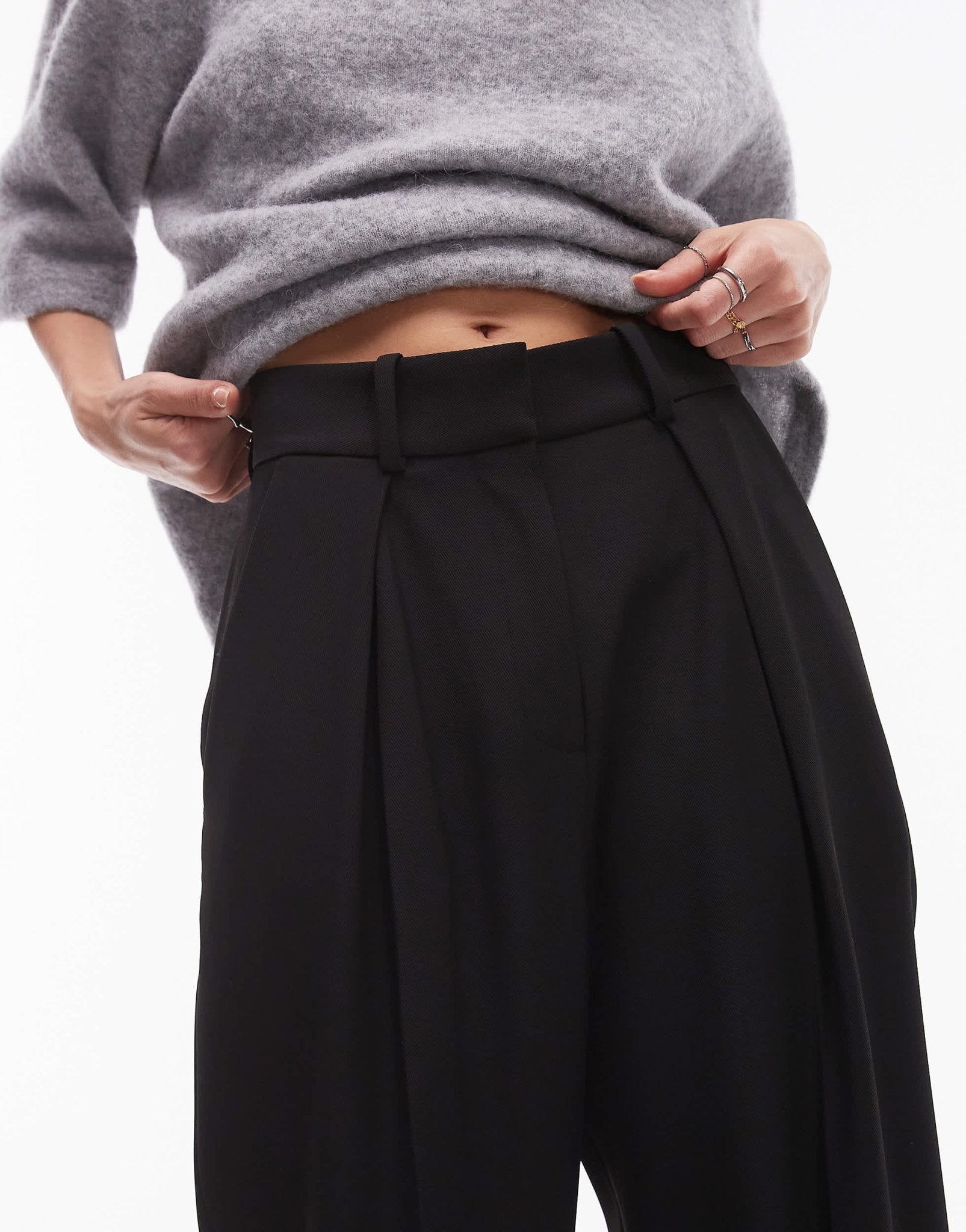 & Other Stories tailored tapered leg trousers with front pleat detail in black - ASOS Sample Sale