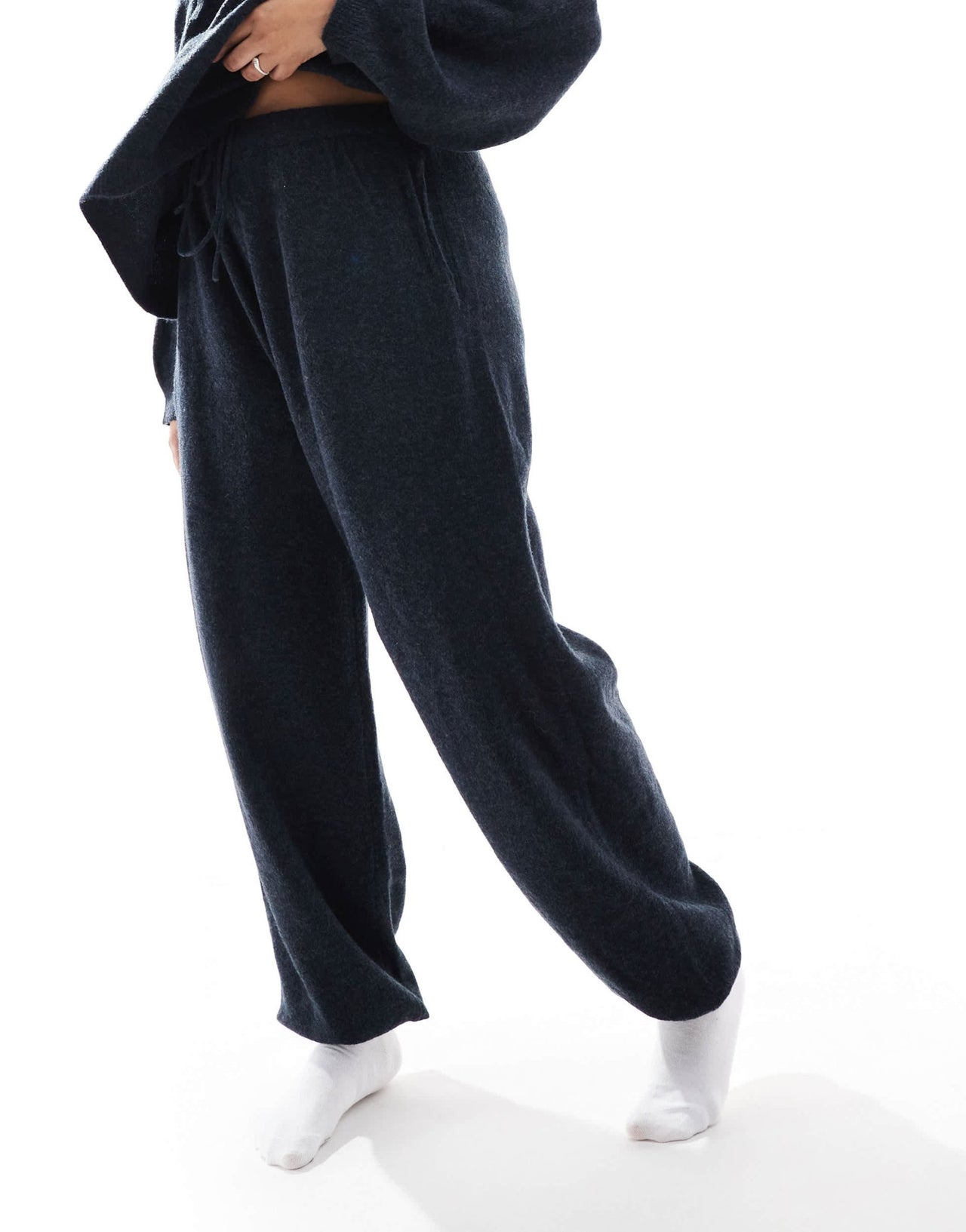 Pieces Curve cozy knitted cuffed jogger co - ord in navy melange - ASOS Sample Sale