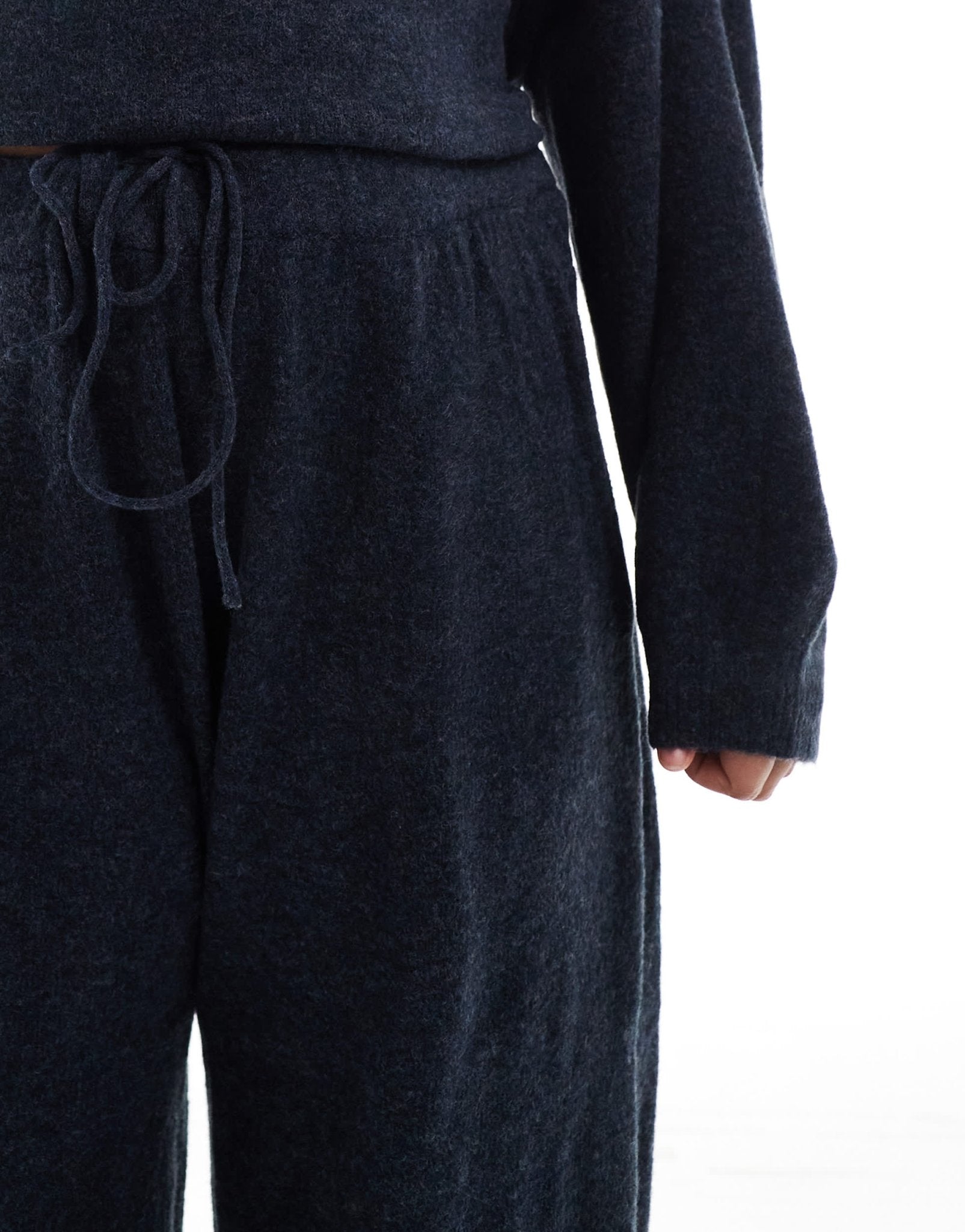 Pieces Curve cozy knitted cuffed jogger co - ord in navy melange - ASOS Sample Sale