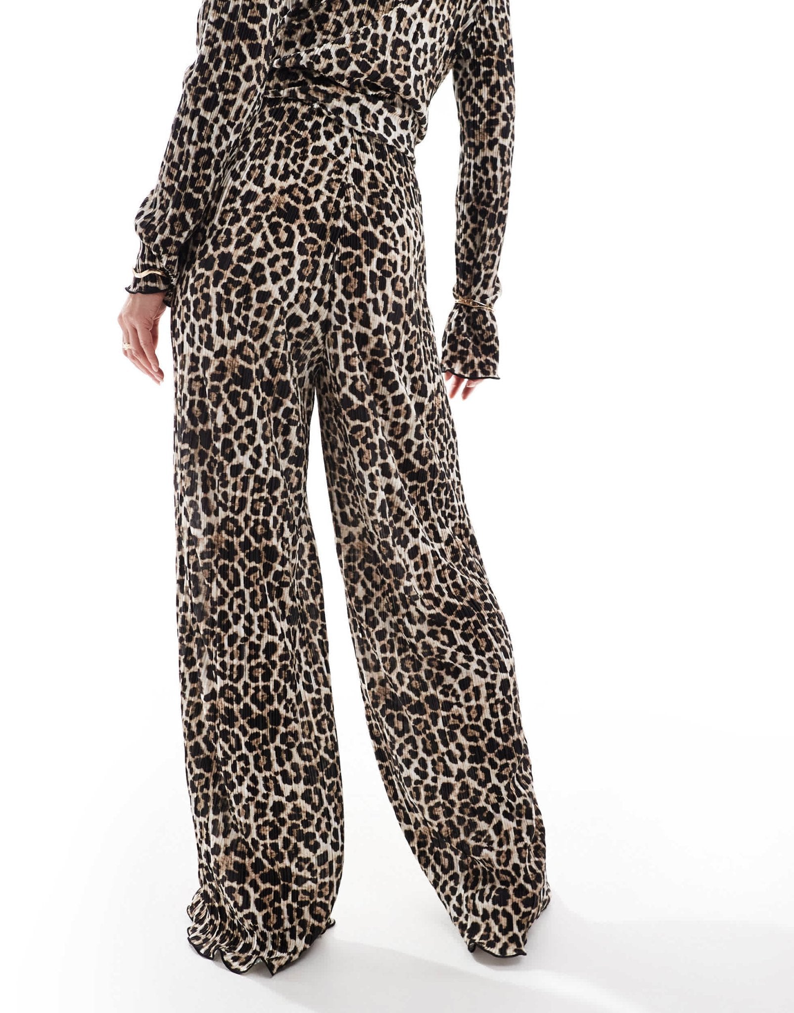 Pieces plisse wide leg trouser co - ord in leopard print - ASOS Sample Sale
