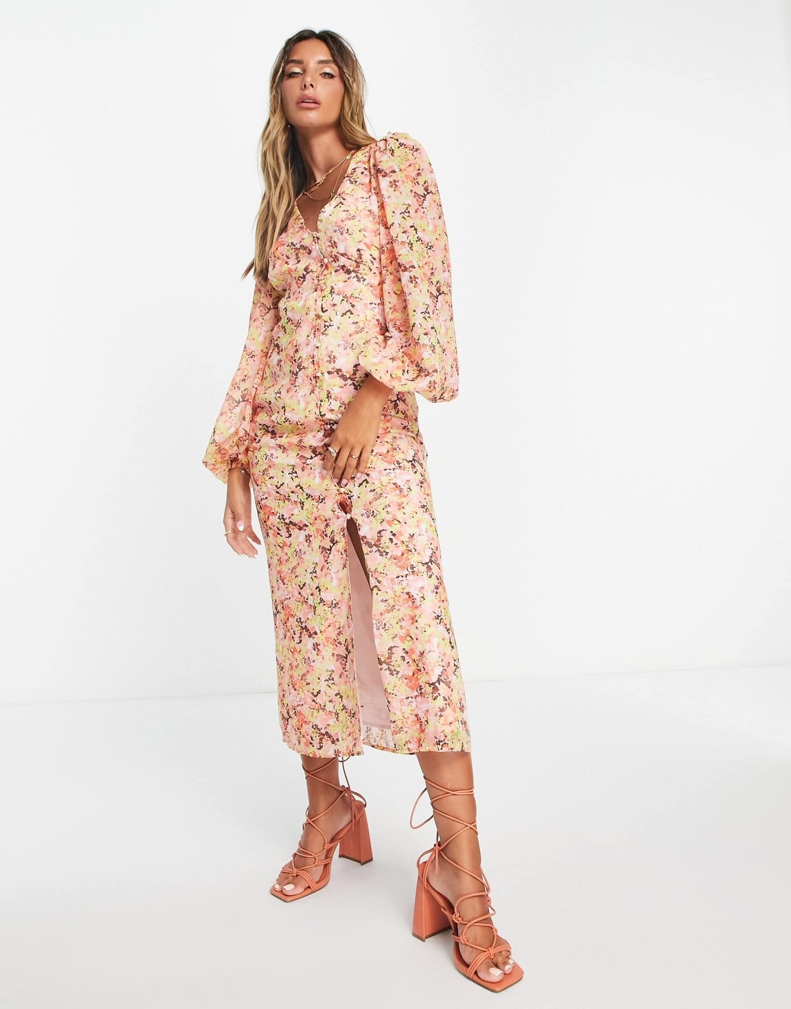 Pretty Lavish balloon sleeve midaxi dress in abstract floral - ASOS Sample Sale