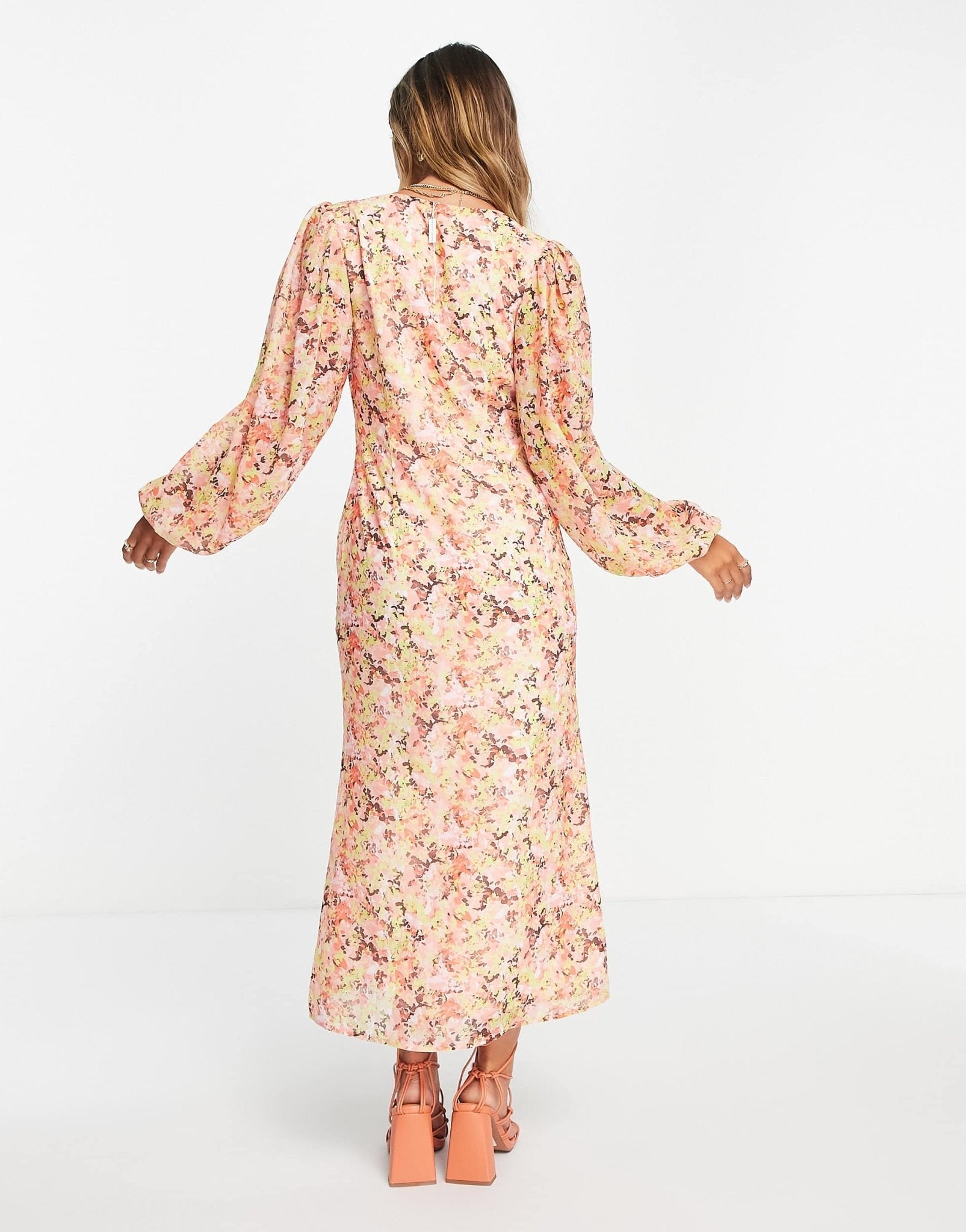 Pretty Lavish balloon sleeve midaxi dress in abstract floral - ASOS Sample Sale