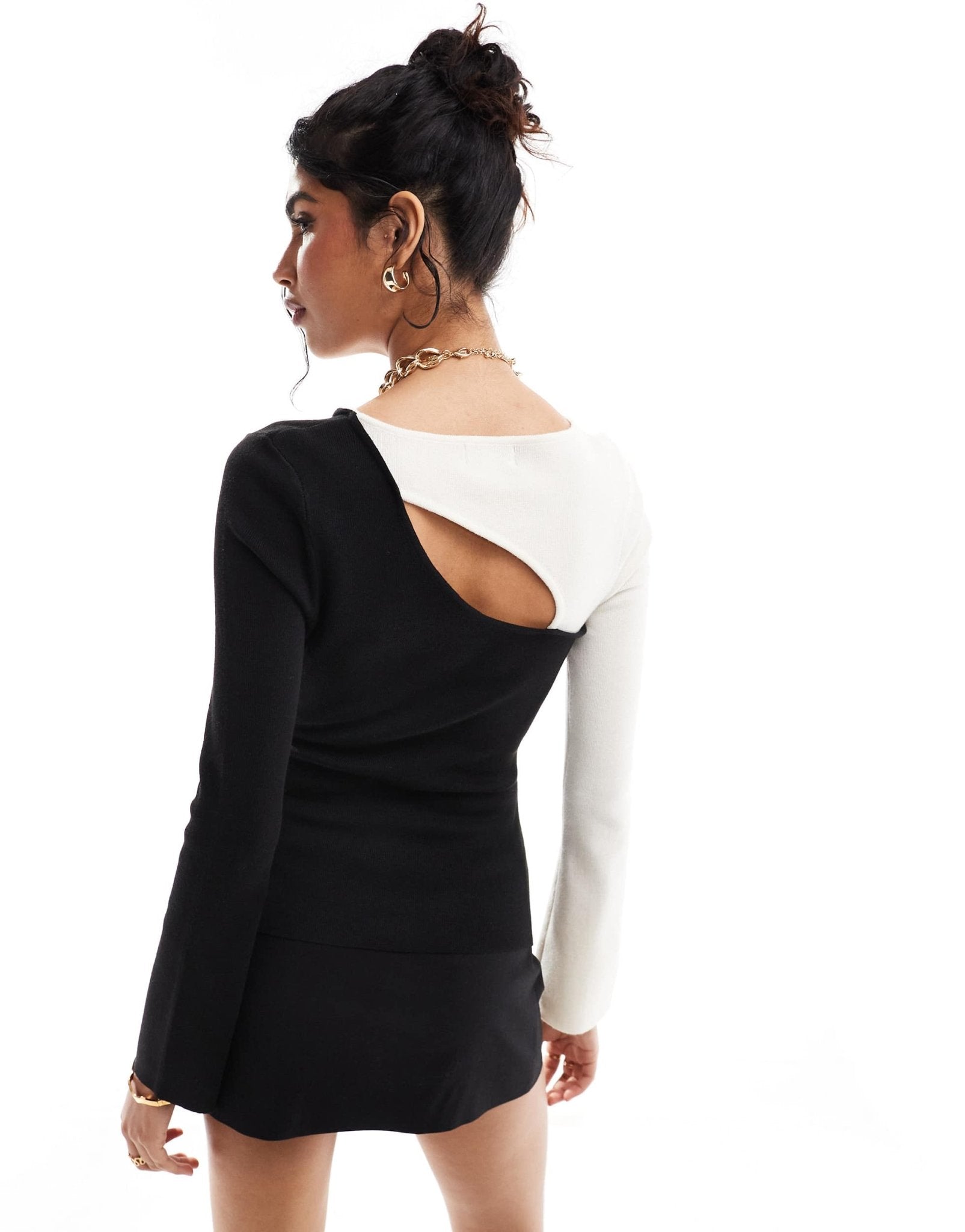 Pretty Lavish contrast knit top in cream and black - ASOS Sample Sale