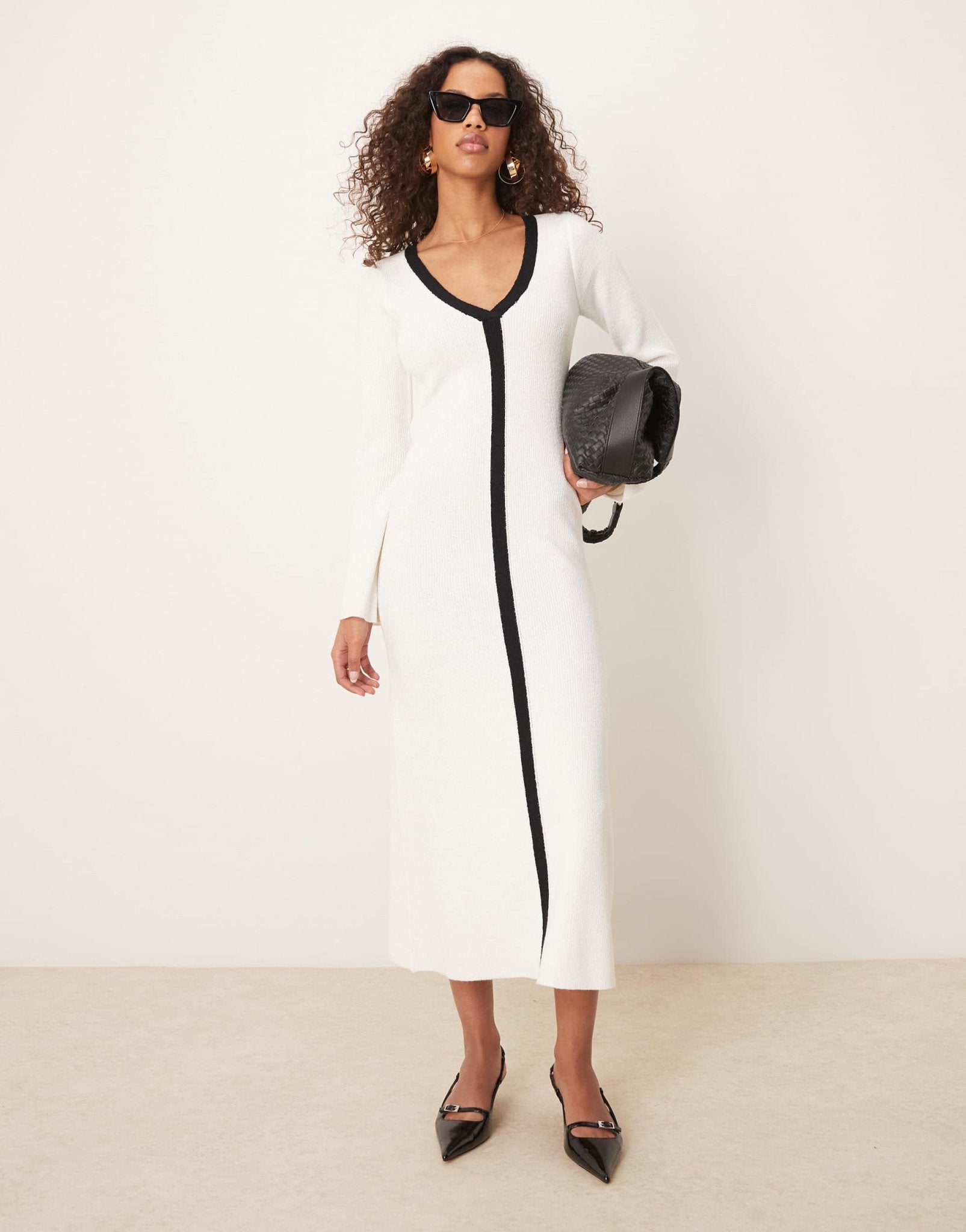 Pretty Lavish contrast seam knit midaxi dress in cream and black - ASOS Sample Sale