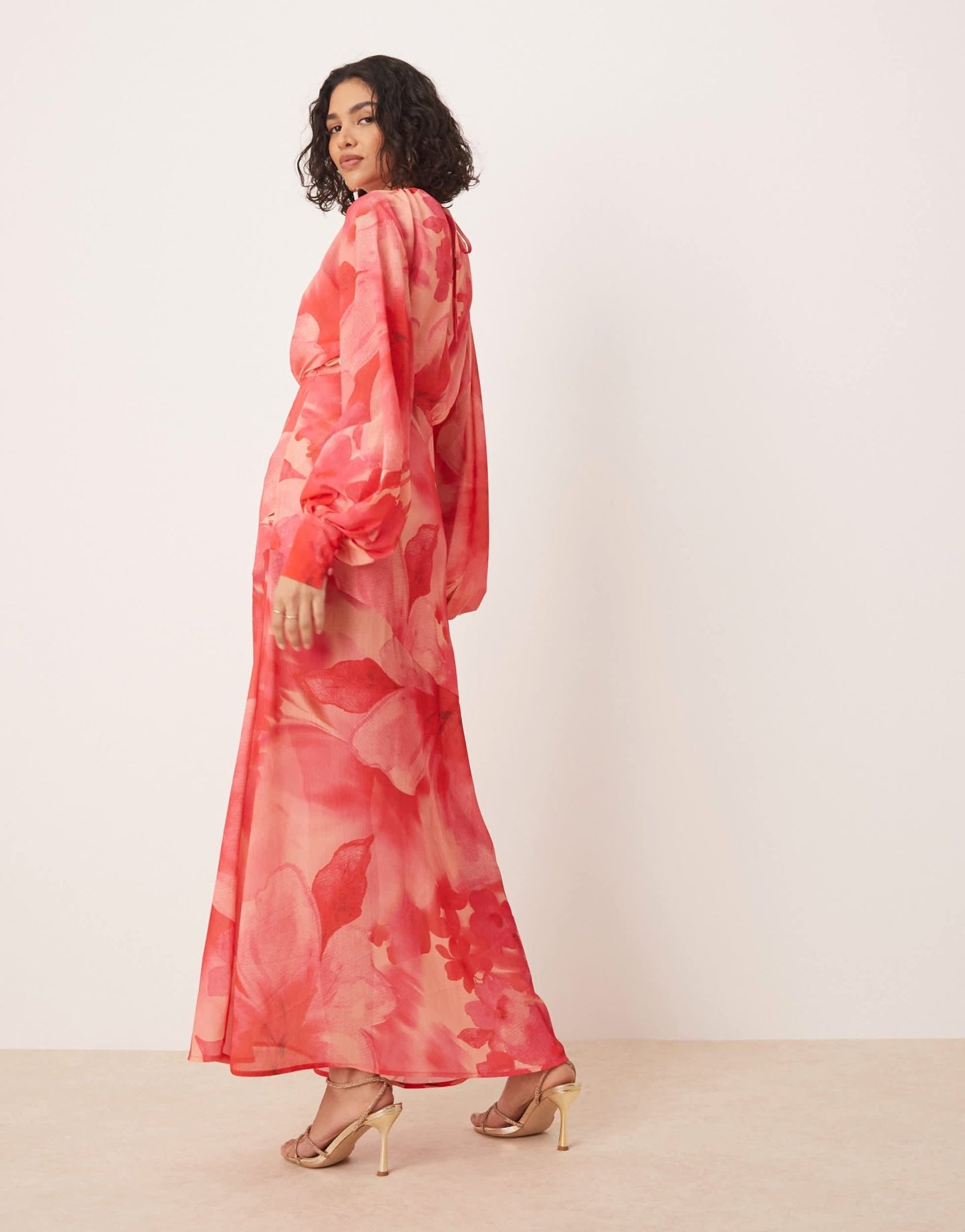 Pretty Lavish plunge balloon sleeve maxi dress in pink and red floral - ASOS Sample Sale